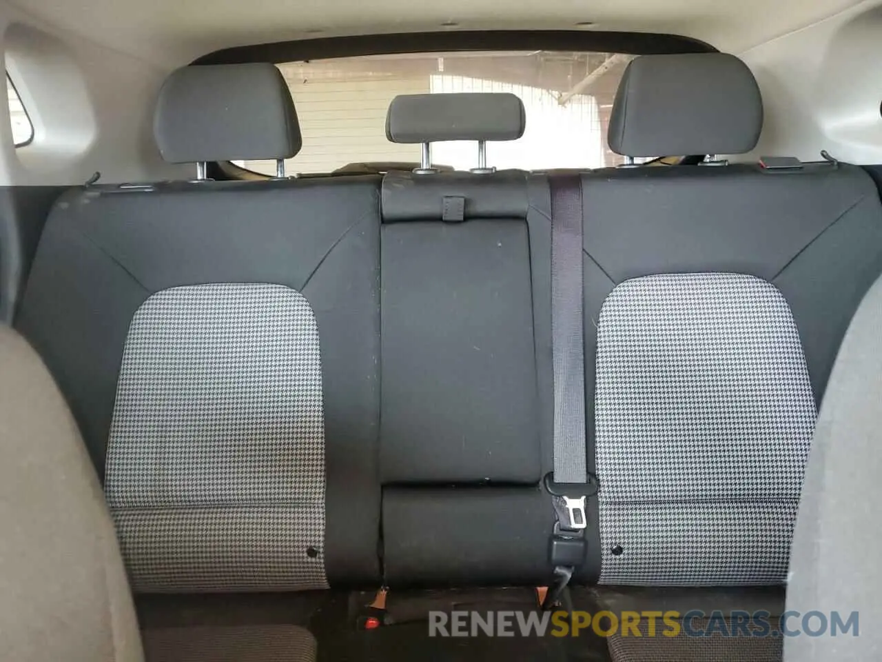 10 Photograph of a damaged car KM8K2CAAXLU467298 HYUNDAI KONA 2020