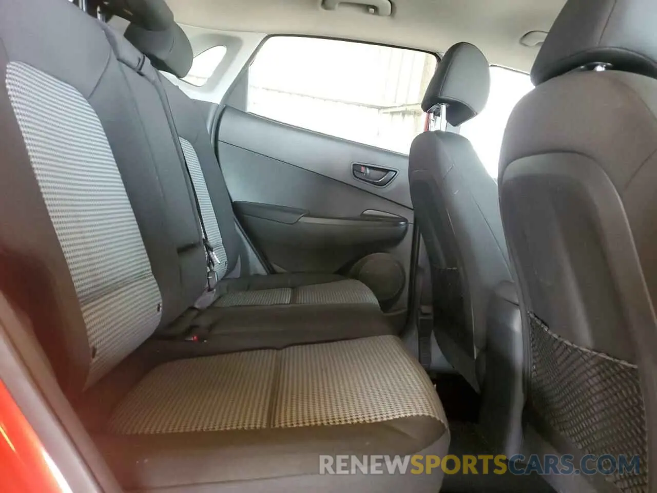 11 Photograph of a damaged car KM8K2CAAXLU467298 HYUNDAI KONA 2020