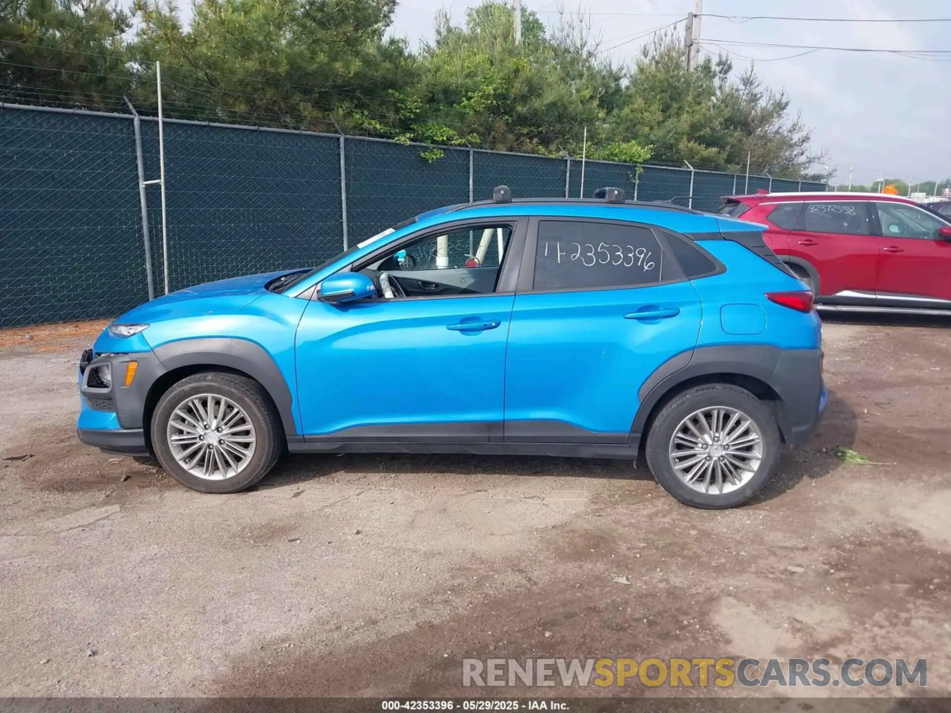 14 Photograph of a damaged car KM8K2CAAXLU473764 HYUNDAI KONA 2020