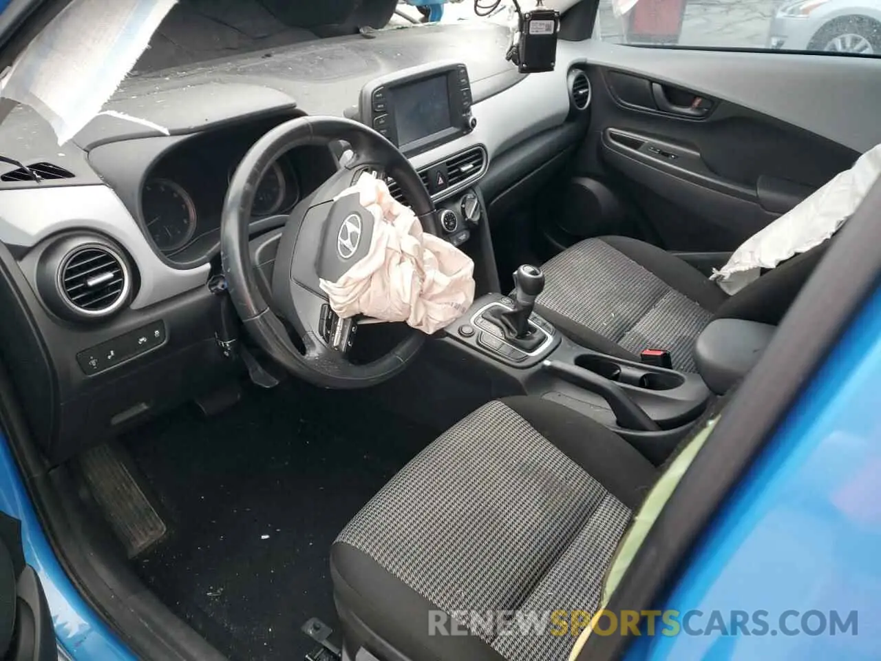 8 Photograph of a damaged car KM8K2CAAXLU494470 HYUNDAI KONA 2020