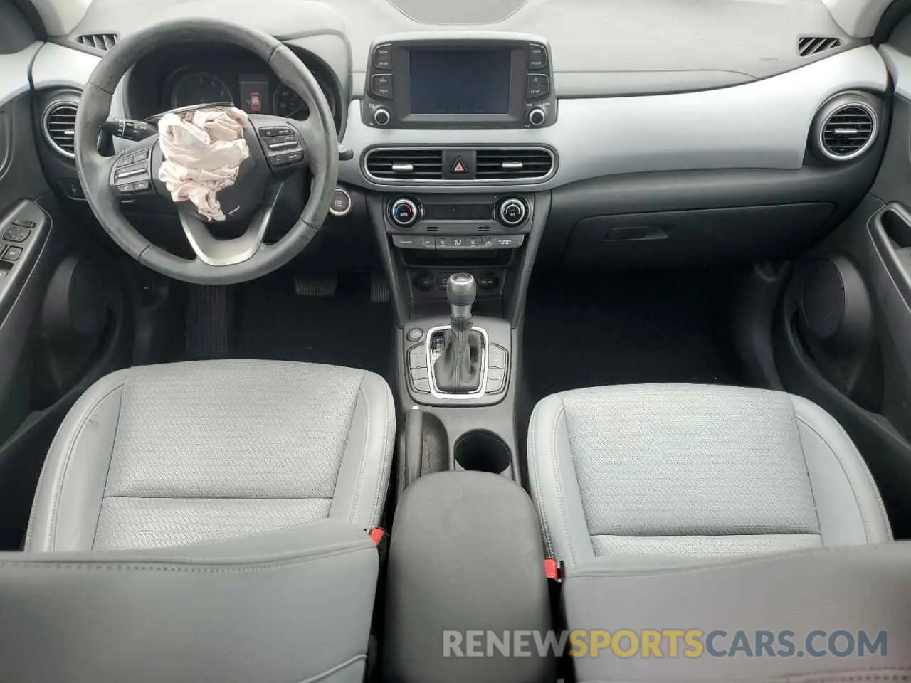 8 Photograph of a damaged car KM8K33A50LU505105 HYUNDAI KONA 2020