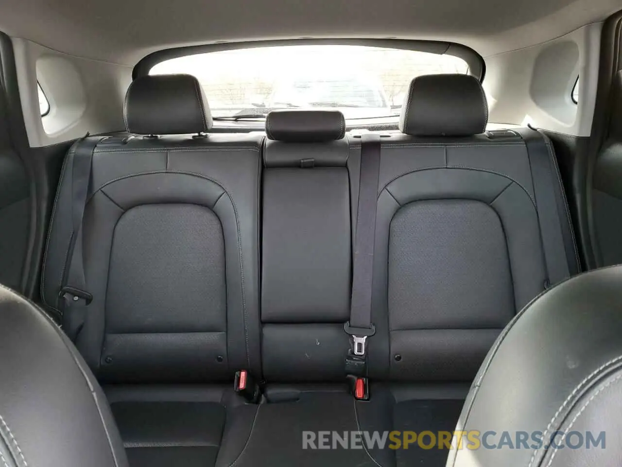 10 Photograph of a damaged car KM8K33A51LU434383 HYUNDAI KONA 2020