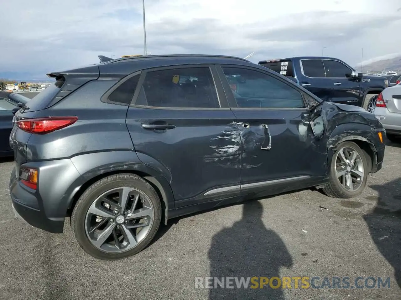 3 Photograph of a damaged car KM8K33A51LU434383 HYUNDAI KONA 2020