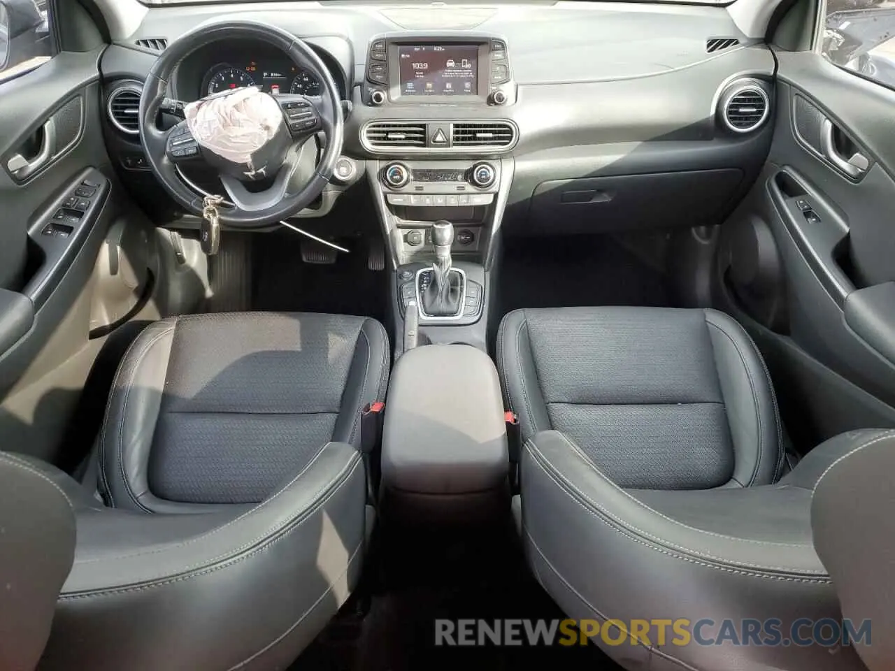 8 Photograph of a damaged car KM8K33A51LU434383 HYUNDAI KONA 2020