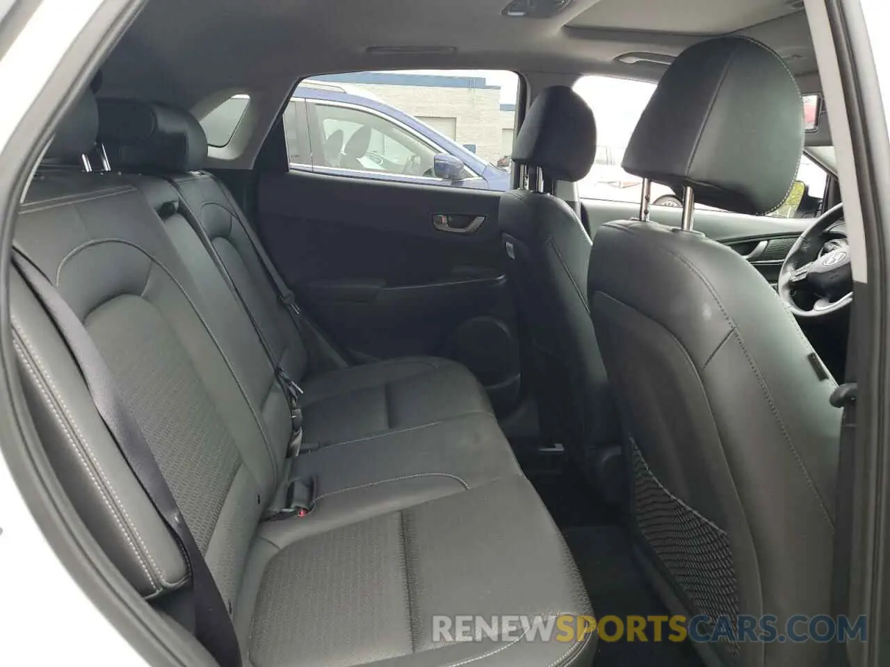 10 Photograph of a damaged car KM8K33A52LU408620 HYUNDAI KONA 2020