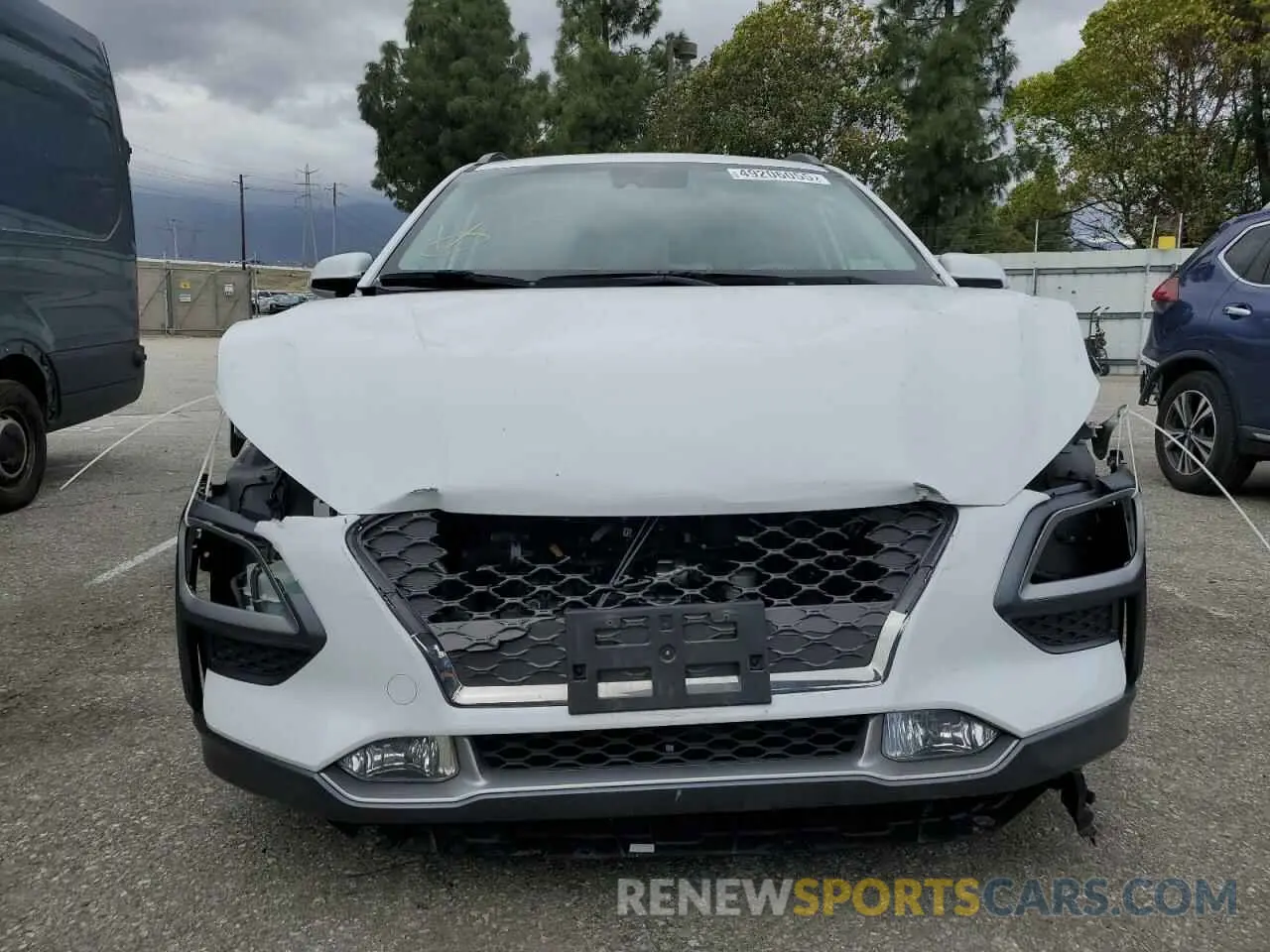 5 Photograph of a damaged car KM8K33A52LU408620 HYUNDAI KONA 2020