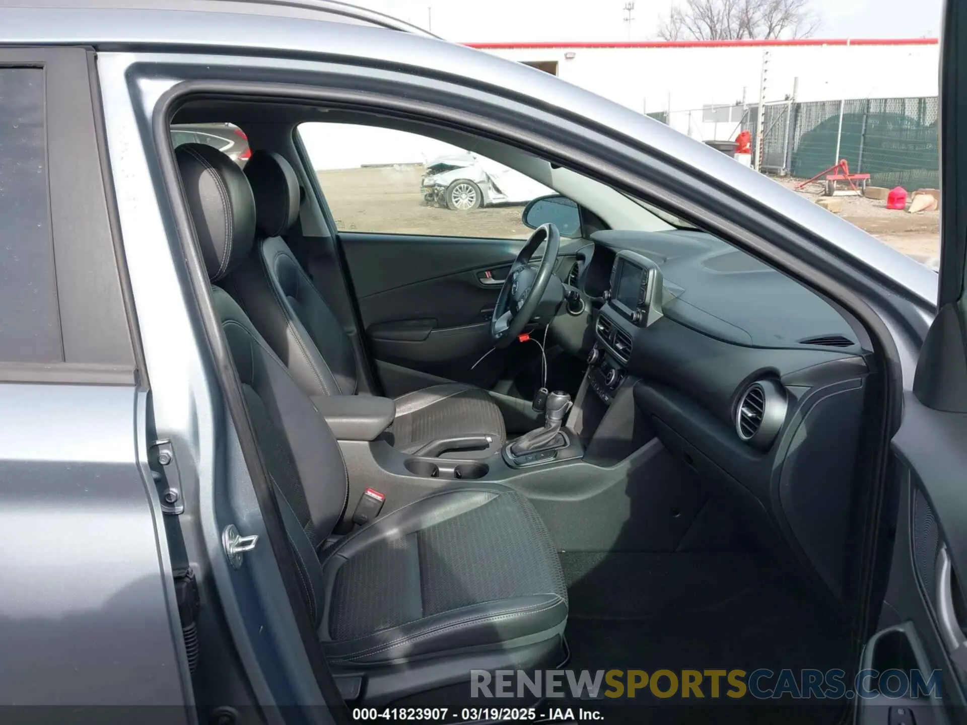 5 Photograph of a damaged car KM8K33A53LU398258 HYUNDAI KONA 2020