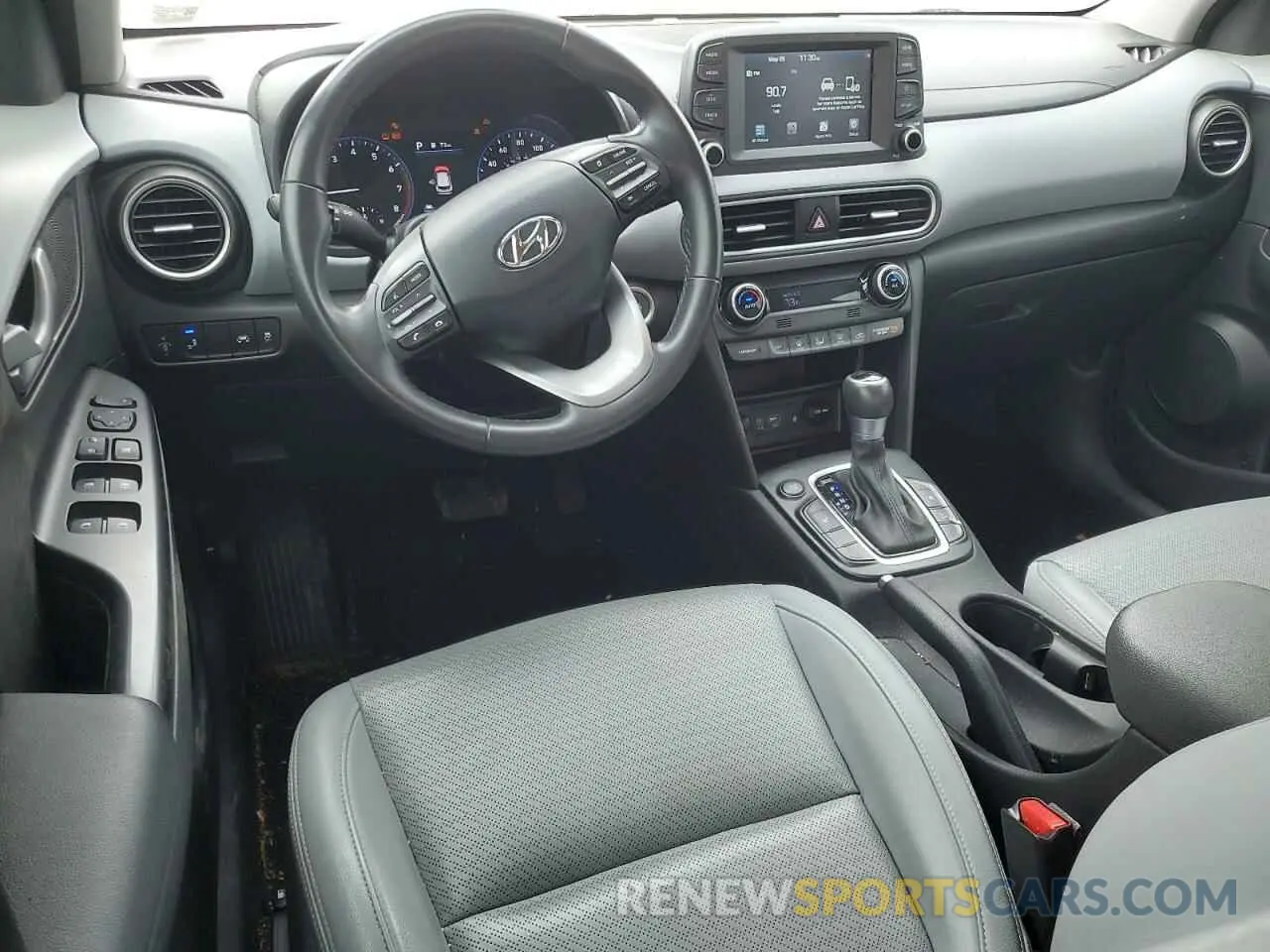 8 Photograph of a damaged car KM8K33A53LU488218 HYUNDAI KONA 2020