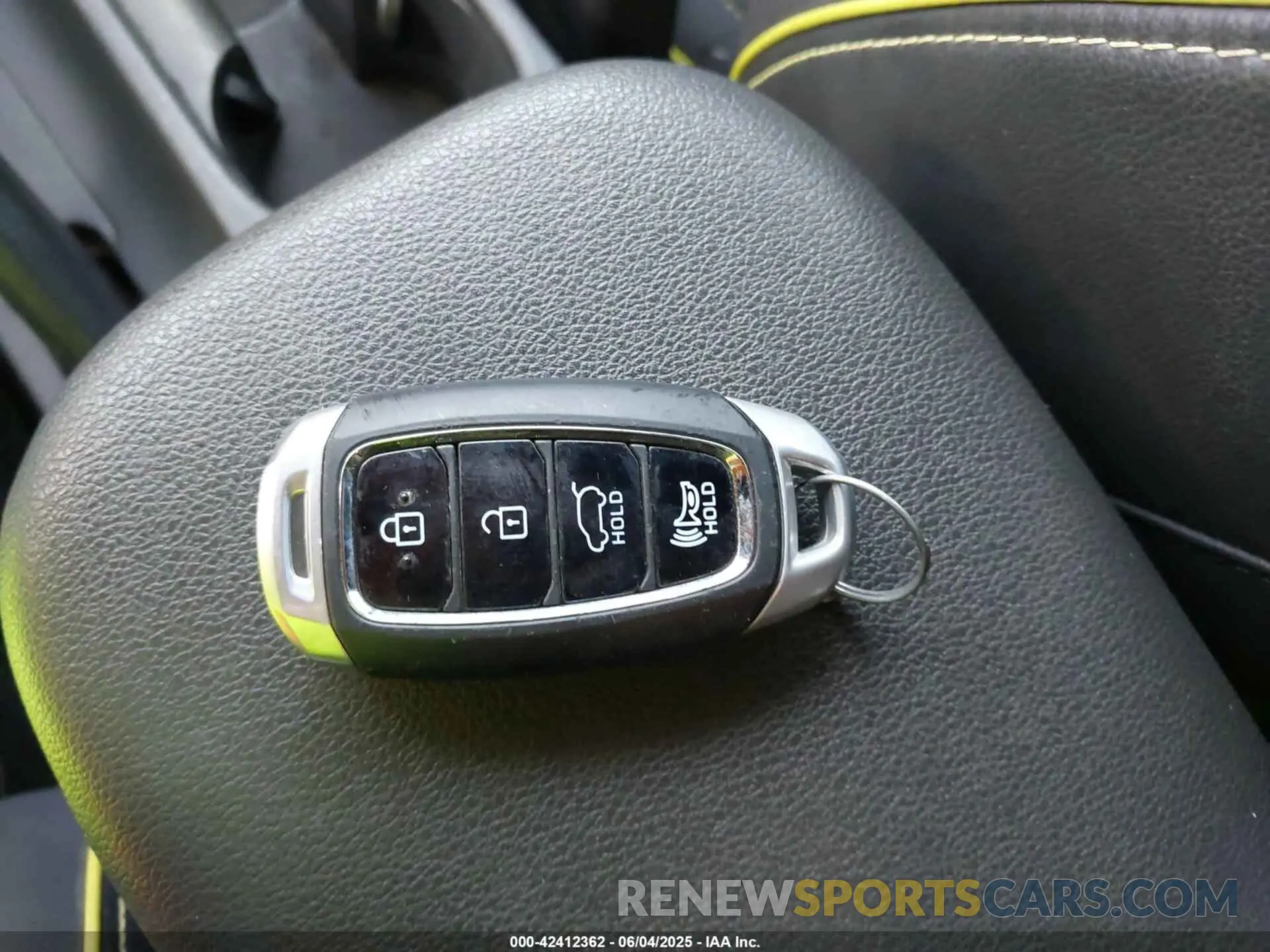 11 Photograph of a damaged car KM8K33A54LU436712 HYUNDAI KONA 2020
