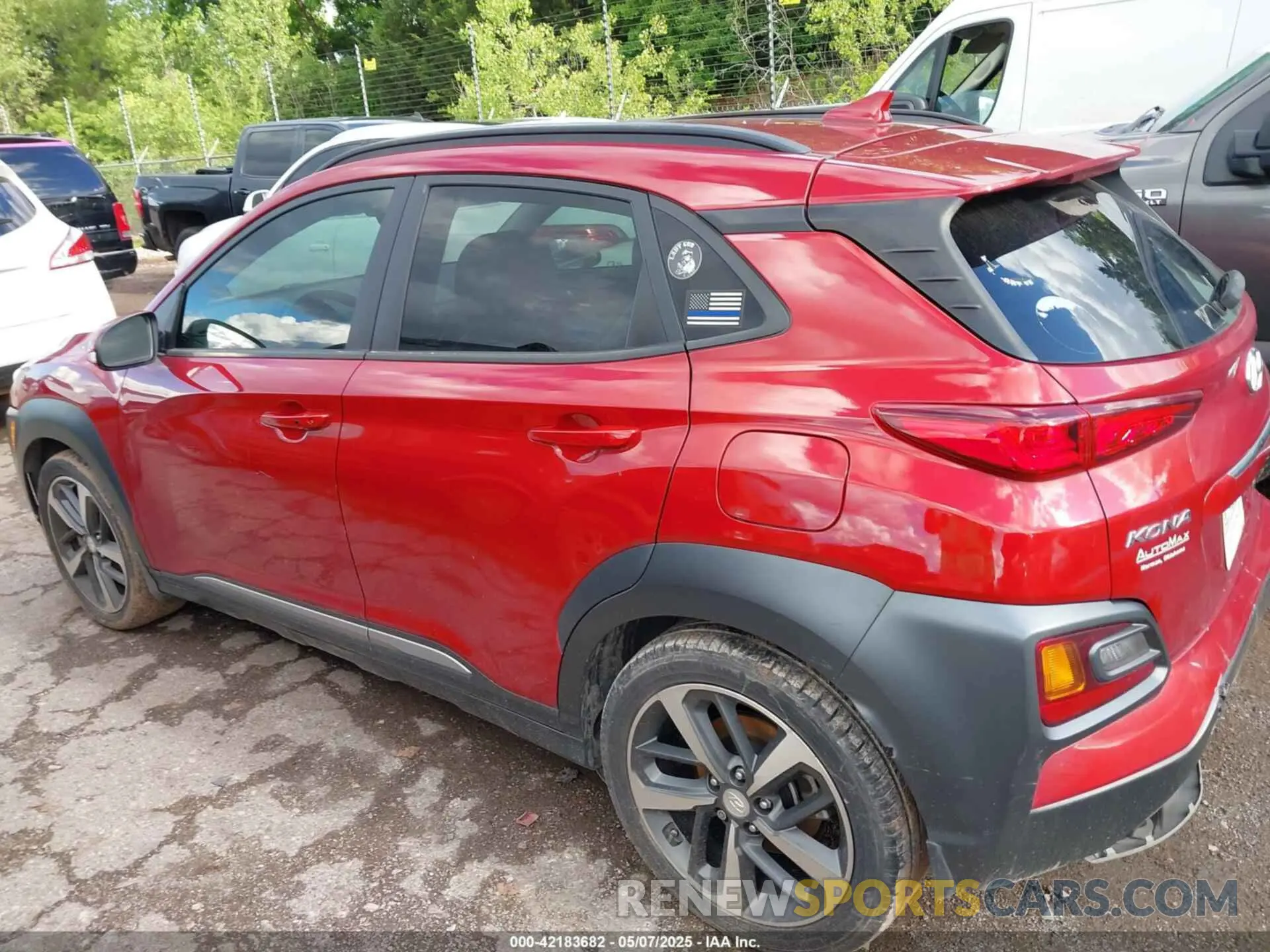 14 Photograph of a damaged car KM8K33A55LU546104 HYUNDAI KONA 2020