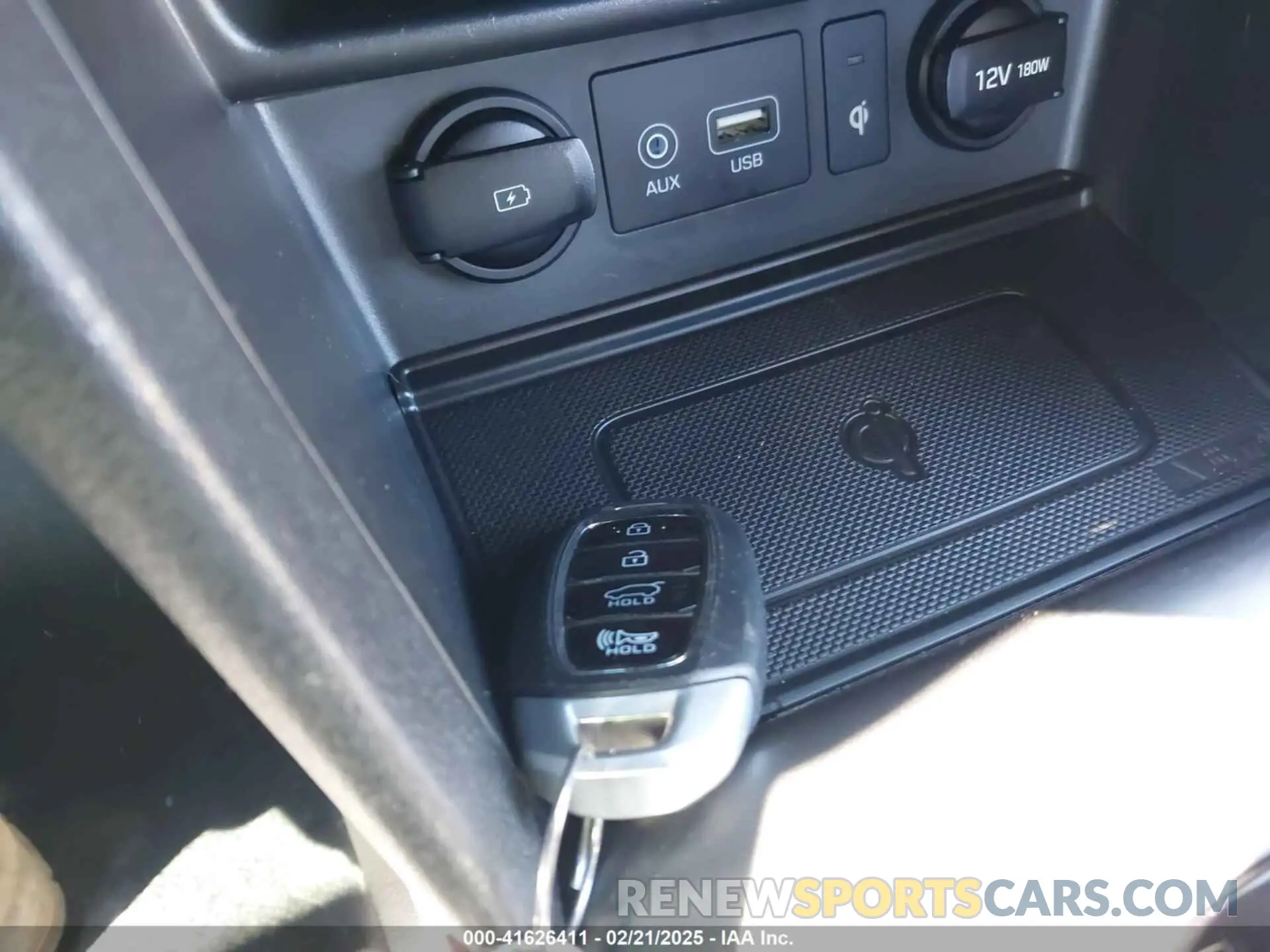 11 Photograph of a damaged car KM8K33A58LU414955 HYUNDAI KONA 2020