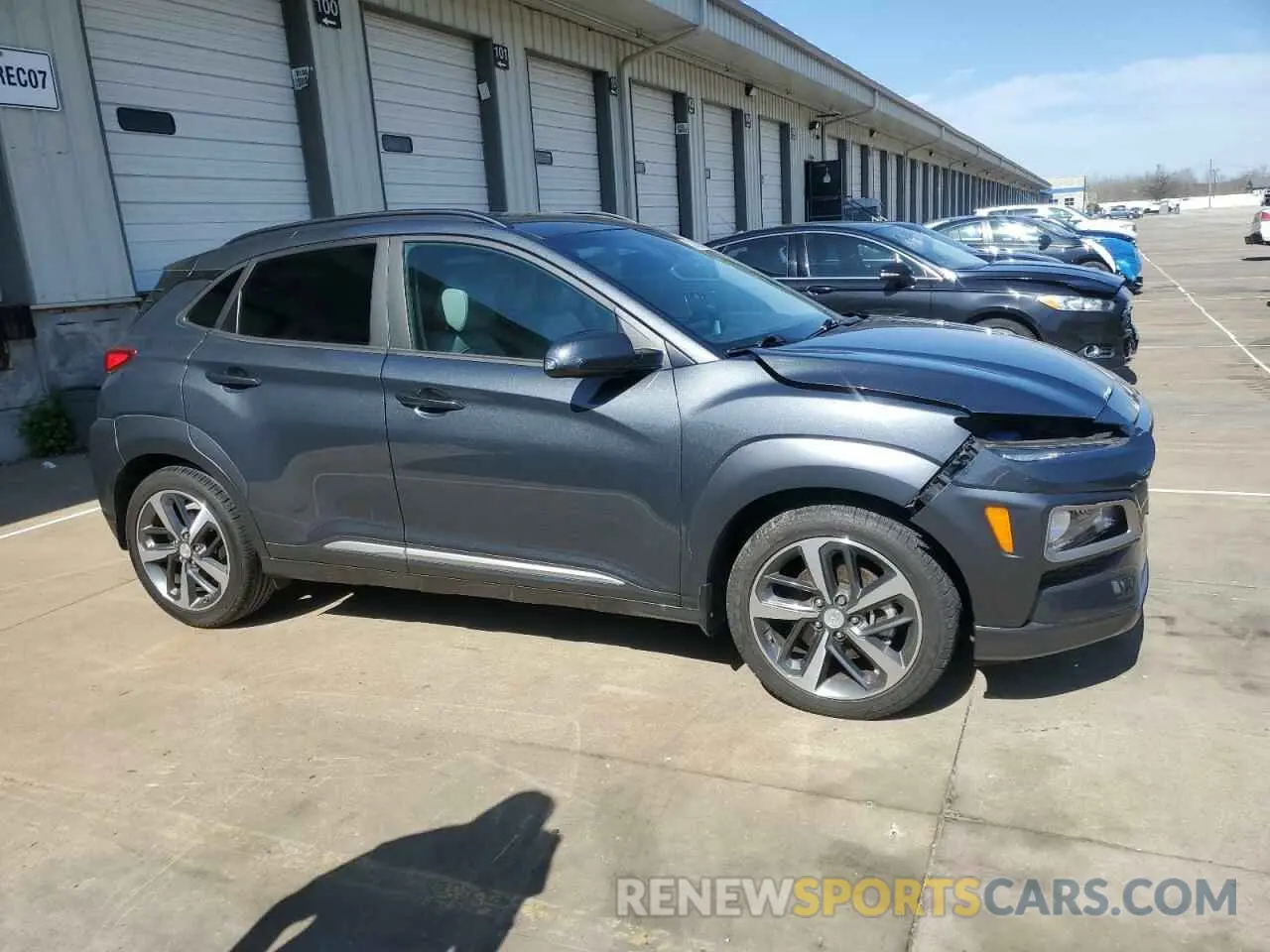 4 Photograph of a damaged car KM8K33A5XLU442577 HYUNDAI KONA 2020