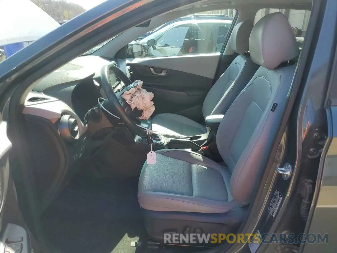 7 Photograph of a damaged car KM8K33A5XLU442577 HYUNDAI KONA 2020