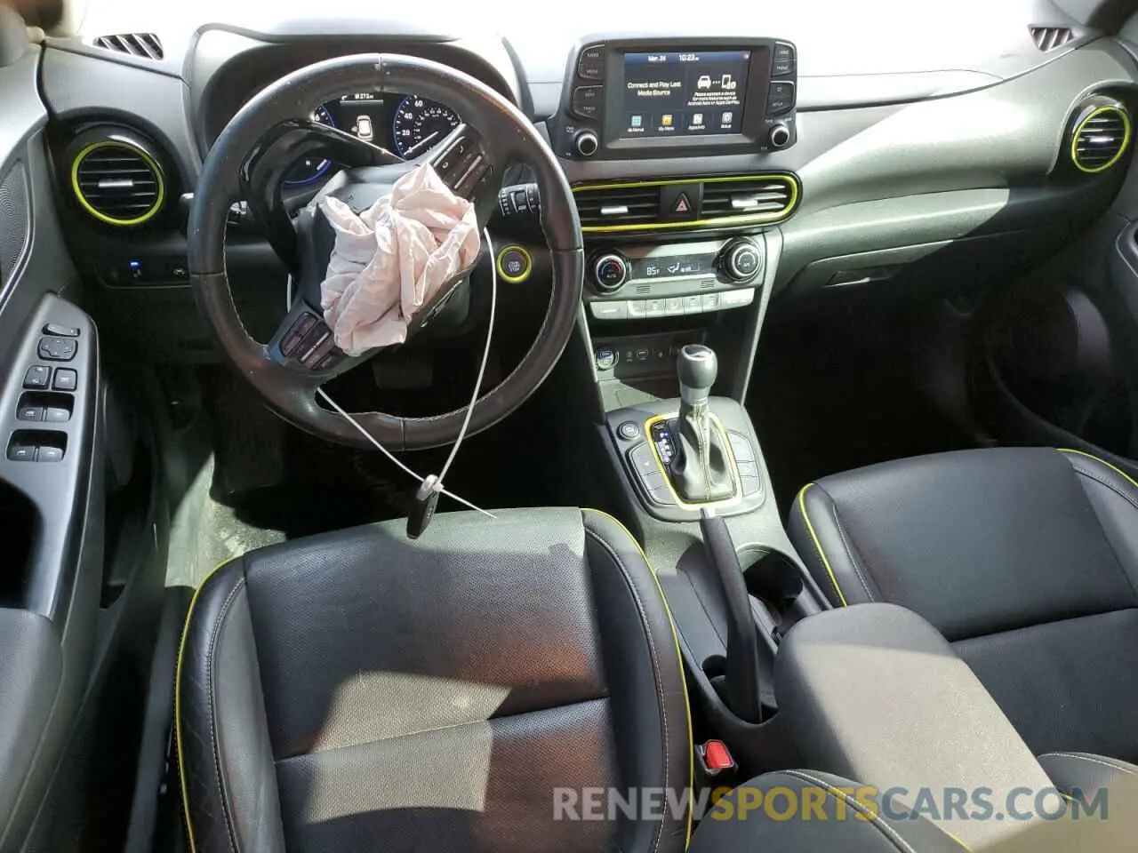 8 Photograph of a damaged car KM8K33A5XLU443910 HYUNDAI KONA 2020