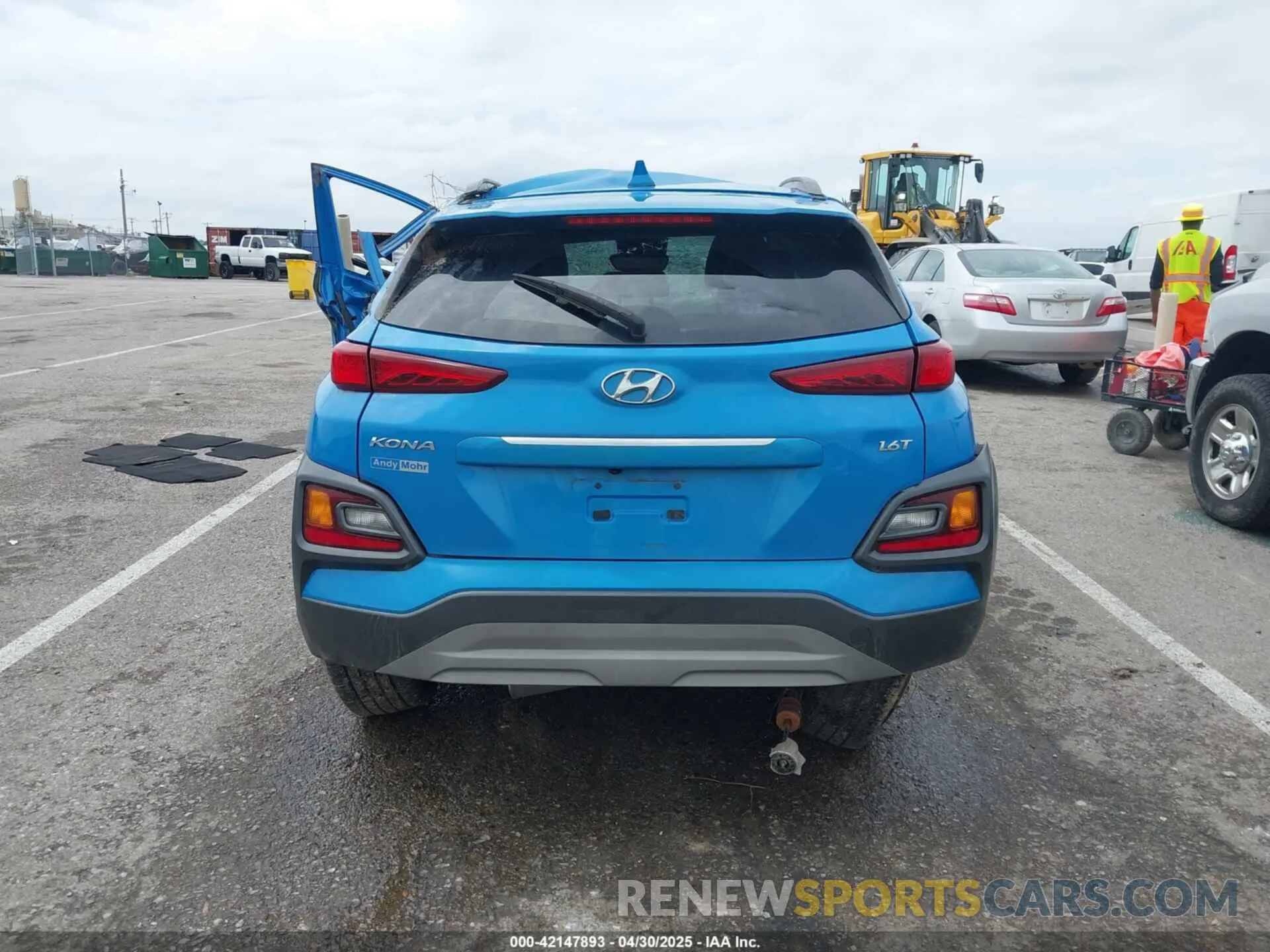 17 Photograph of a damaged car KM8K33A5XLU513034 HYUNDAI KONA 2020