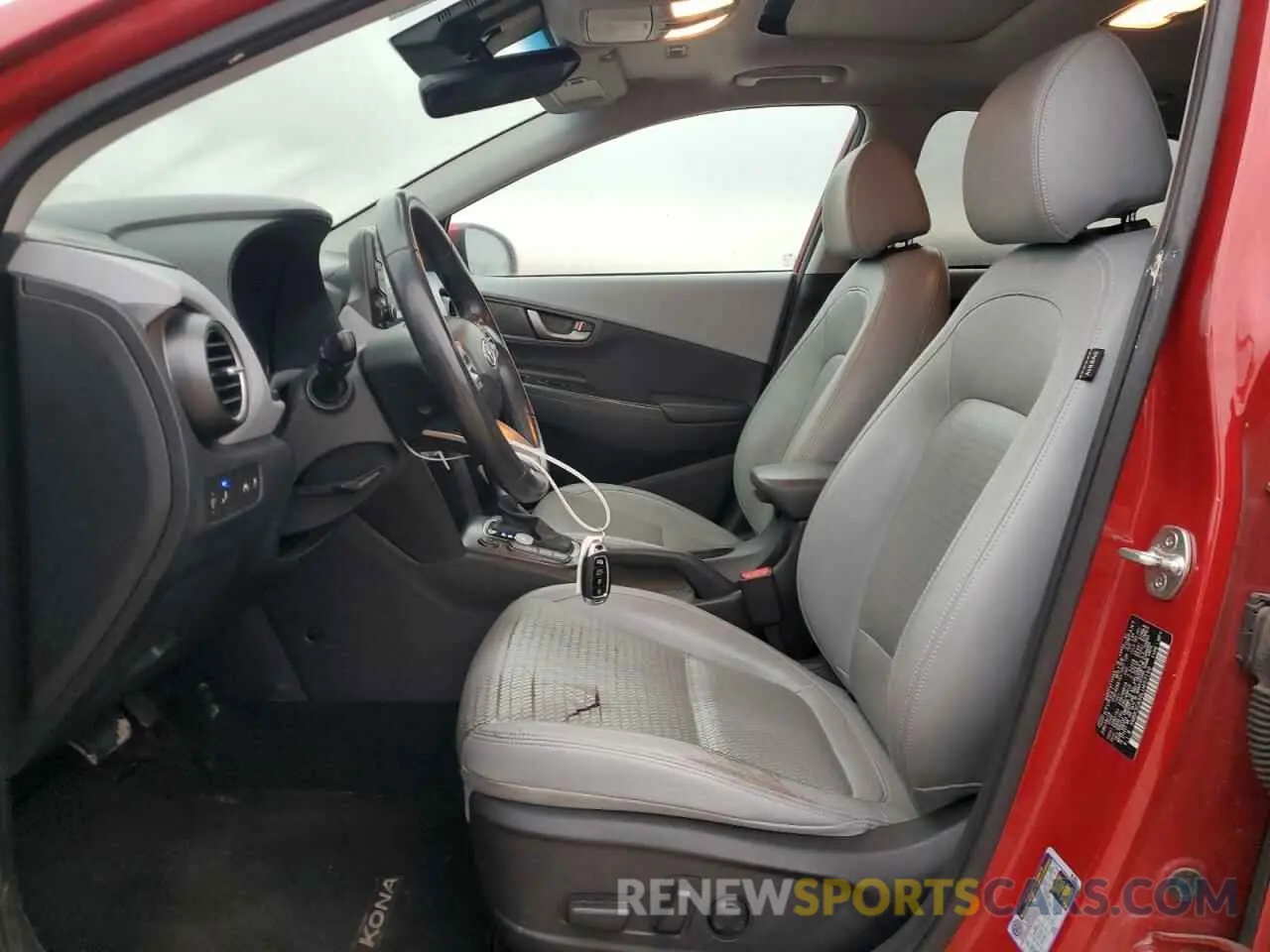 7 Photograph of a damaged car KM8K3CA50LU407160 HYUNDAI KONA 2020