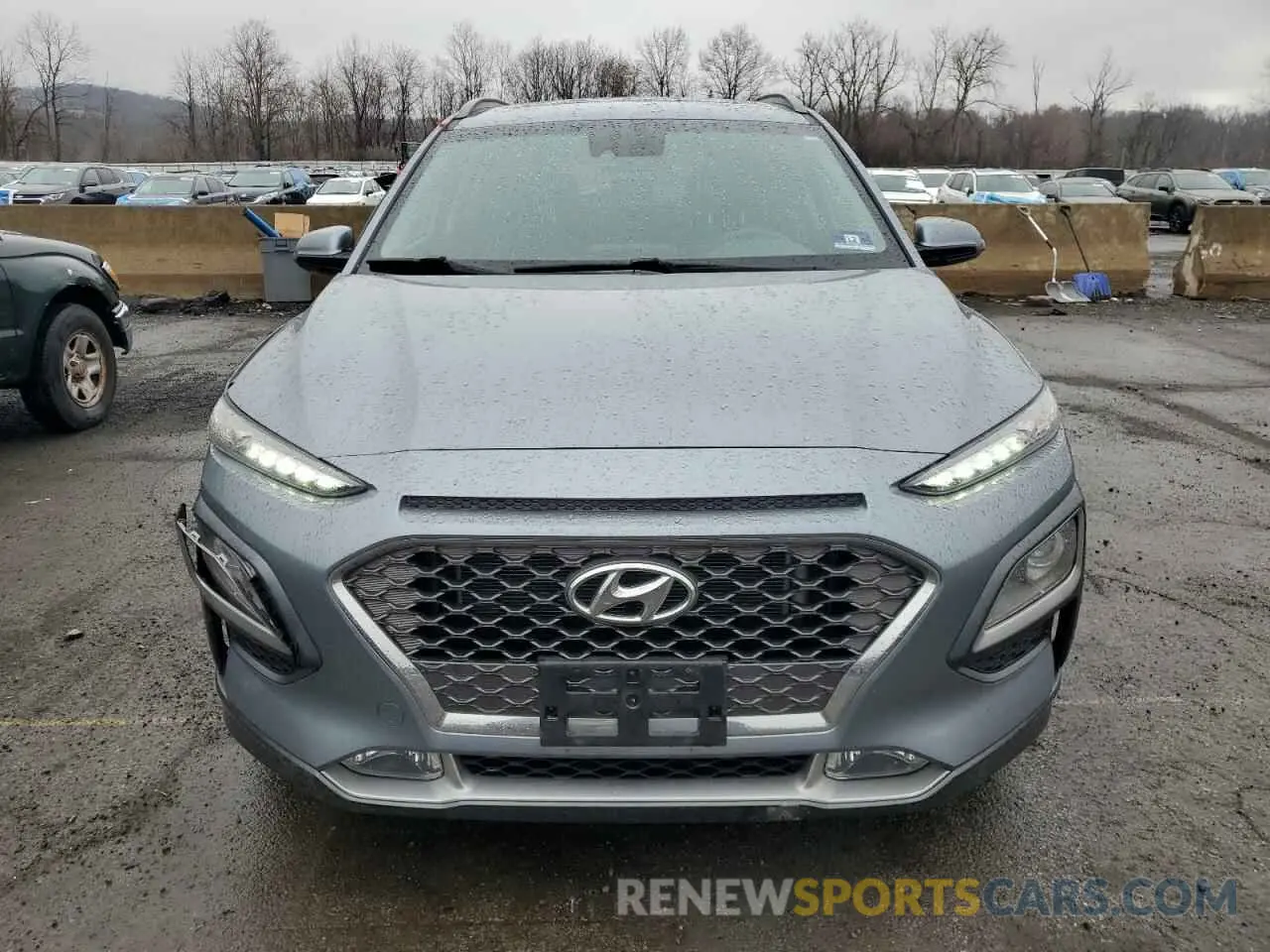 5 Photograph of a damaged car KM8K3CA51LU469313 HYUNDAI KONA 2020