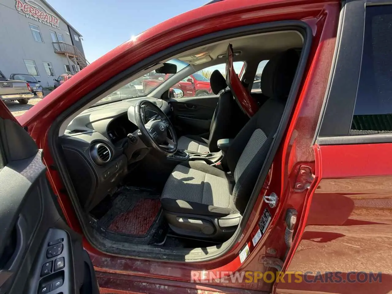 7 Photograph of a damaged car KM8K3CA52LU428169 HYUNDAI KONA 2020
