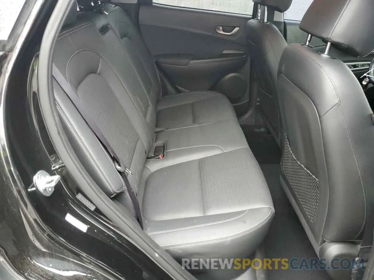 11 Photograph of a damaged car KM8K3CA53LU453243 HYUNDAI KONA 2020