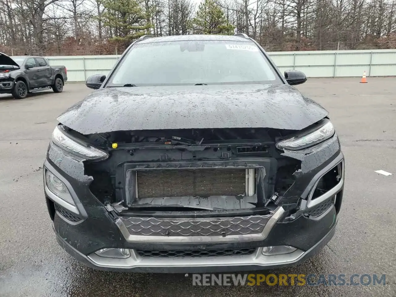 5 Photograph of a damaged car KM8K3CA53LU453243 HYUNDAI KONA 2020