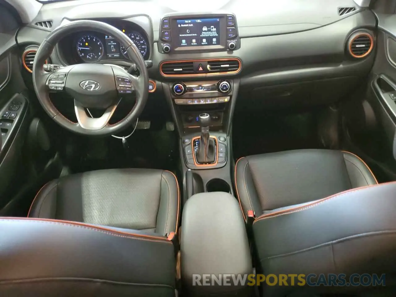 8 Photograph of a damaged car KM8K3CA53LU536834 HYUNDAI KONA 2020