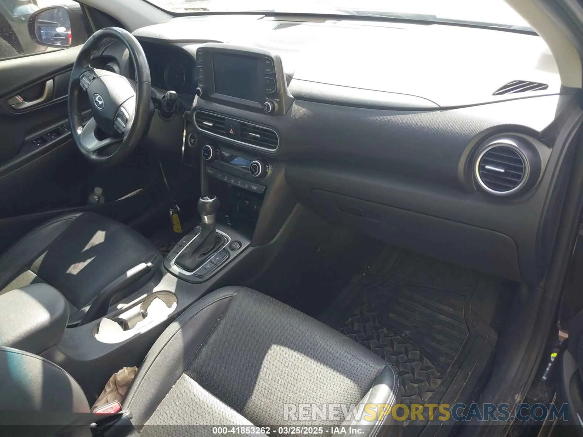 5 Photograph of a damaged car KM8K3CA54LU403886 HYUNDAI KONA 2020