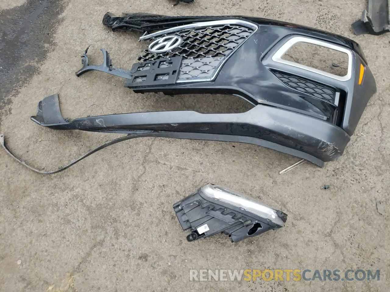 12 Photograph of a damaged car KM8K3CA56LU404666 HYUNDAI KONA 2020