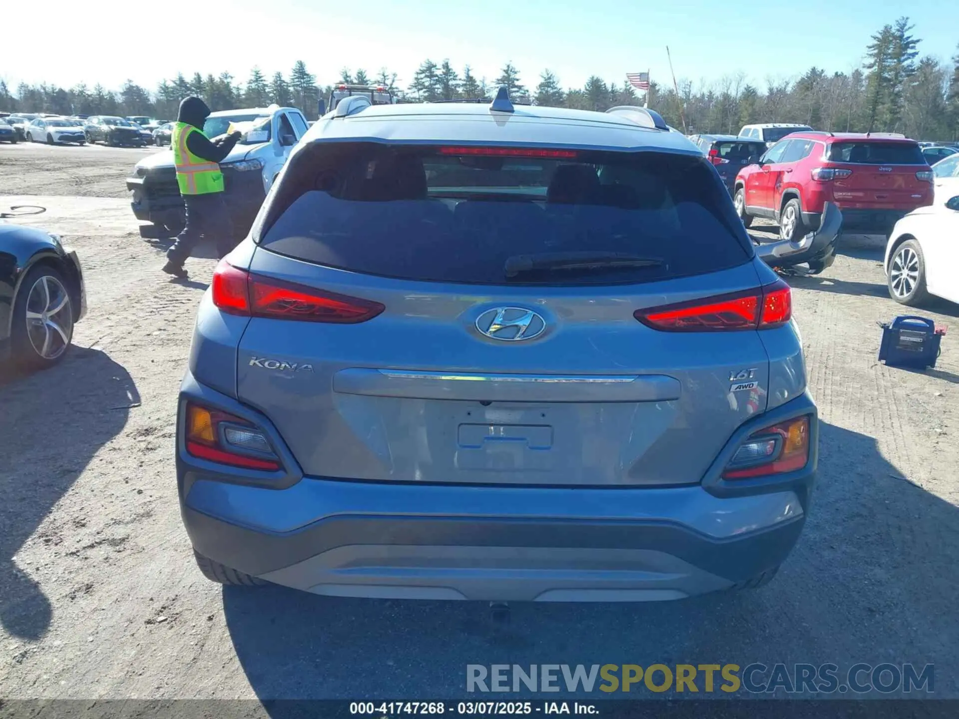 16 Photograph of a damaged car KM8K3CA56LU494806 HYUNDAI KONA 2020