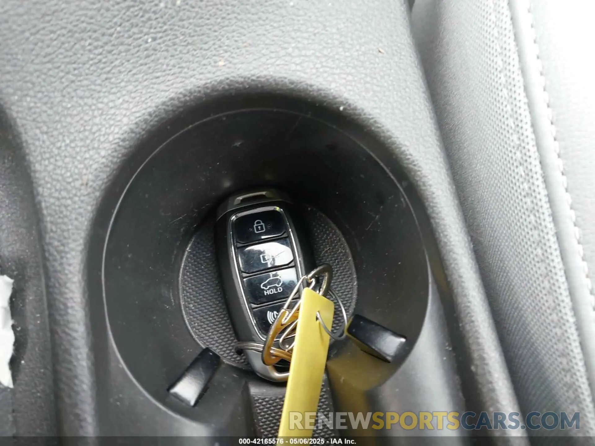 11 Photograph of a damaged car KM8K3CA5XLU396152 HYUNDAI KONA 2020