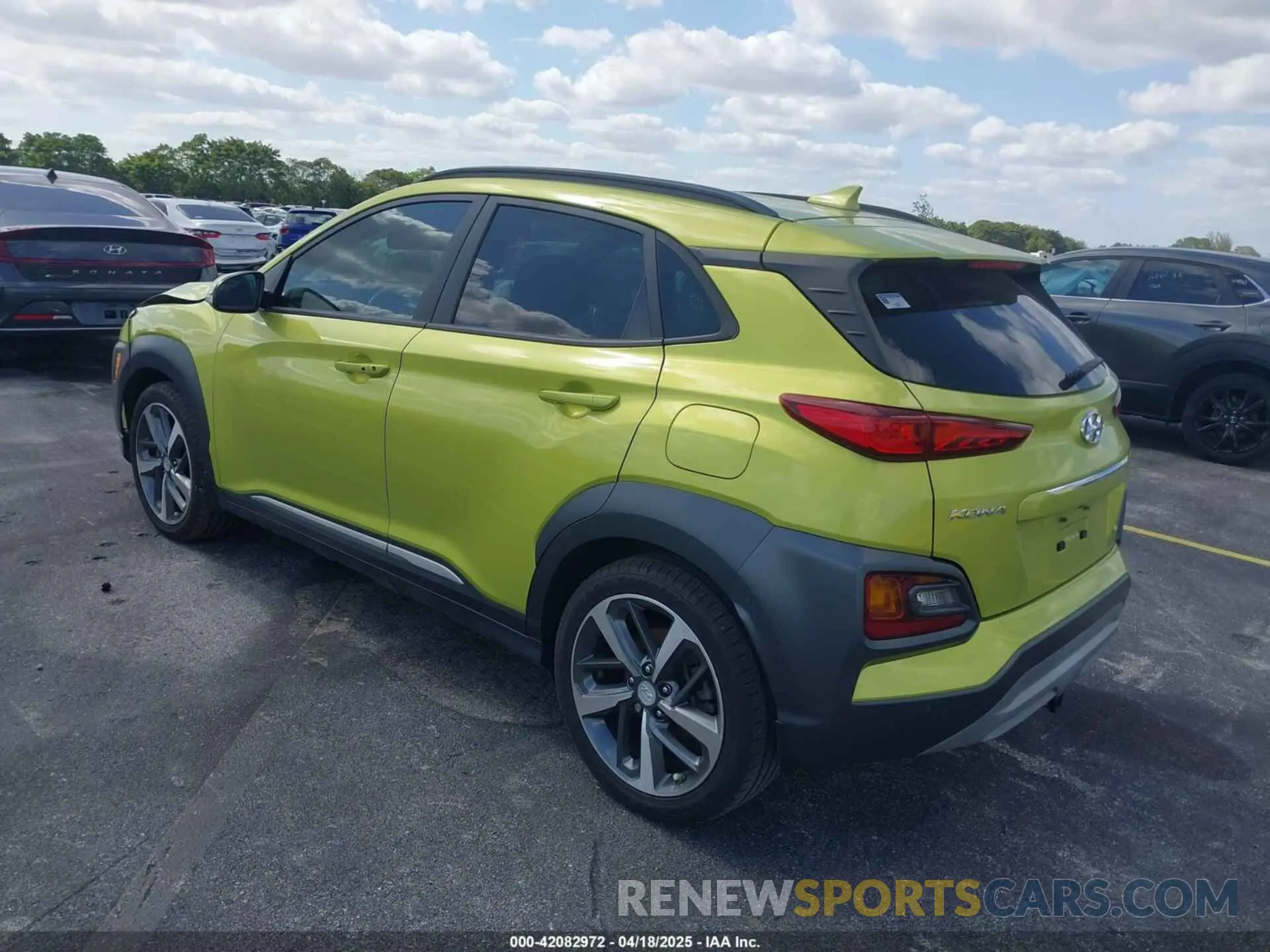 3 Photograph of a damaged car KM8K53A51LU510467 HYUNDAI KONA 2020