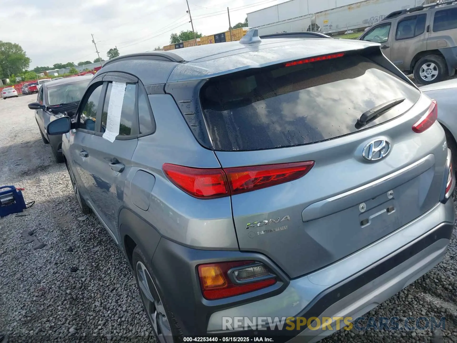 3 Photograph of a damaged car KM8K53A55LU453223 HYUNDAI KONA 2020