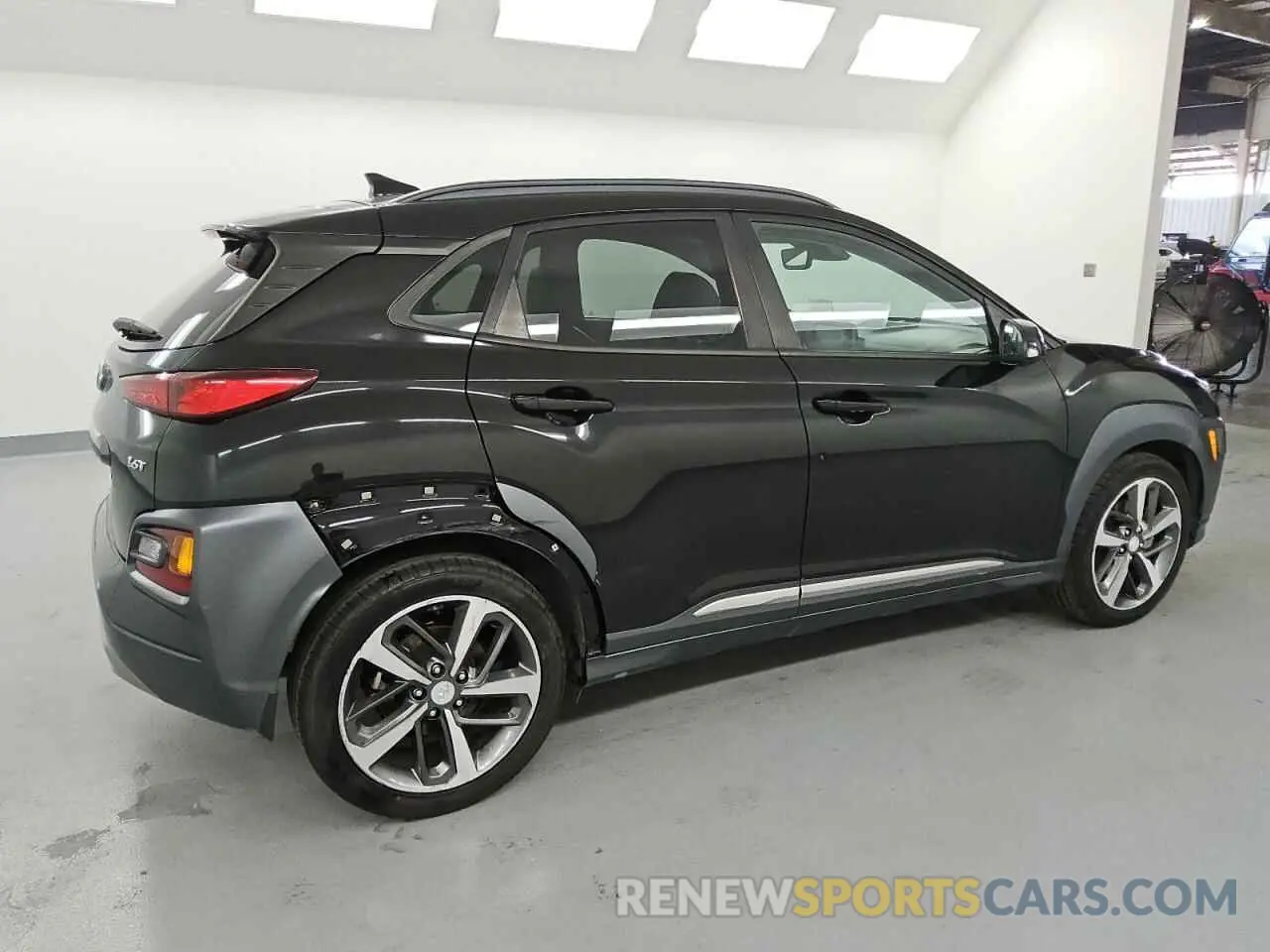 3 Photograph of a damaged car KM8K53A55LU591103 HYUNDAI KONA 2020