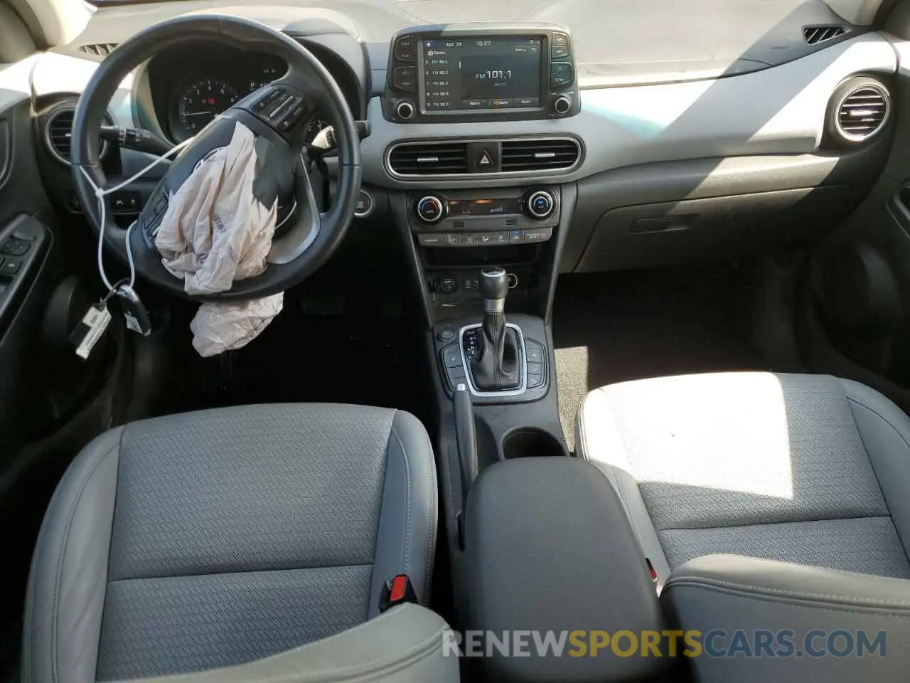 8 Photograph of a damaged car KM8K53A57LU490886 HYUNDAI KONA 2020