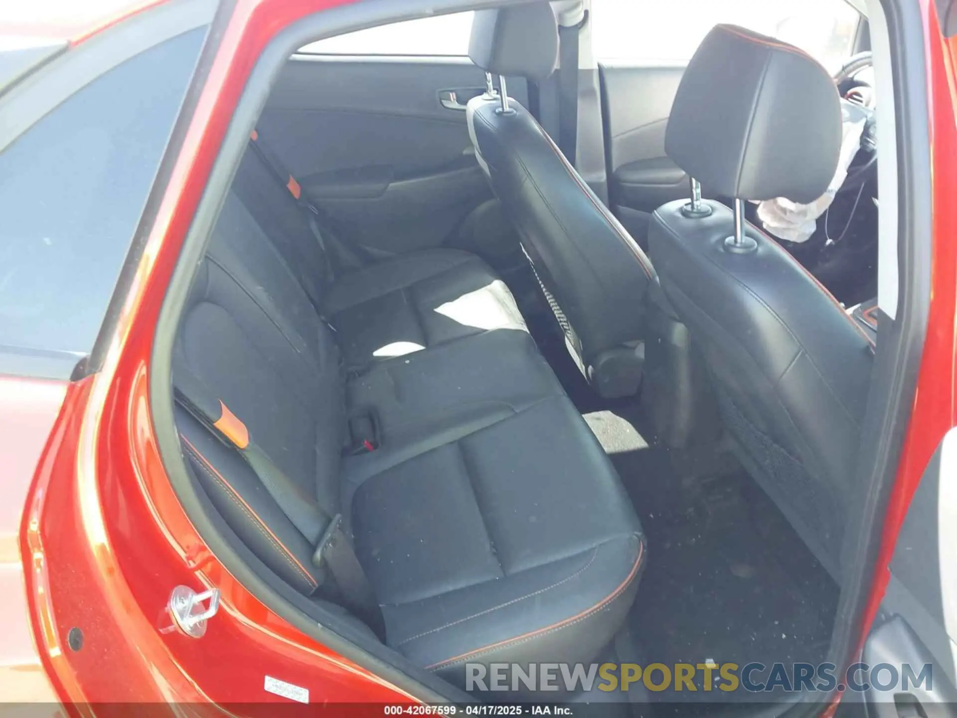 8 Photograph of a damaged car KM8K5CA51LU539807 HYUNDAI KONA 2020
