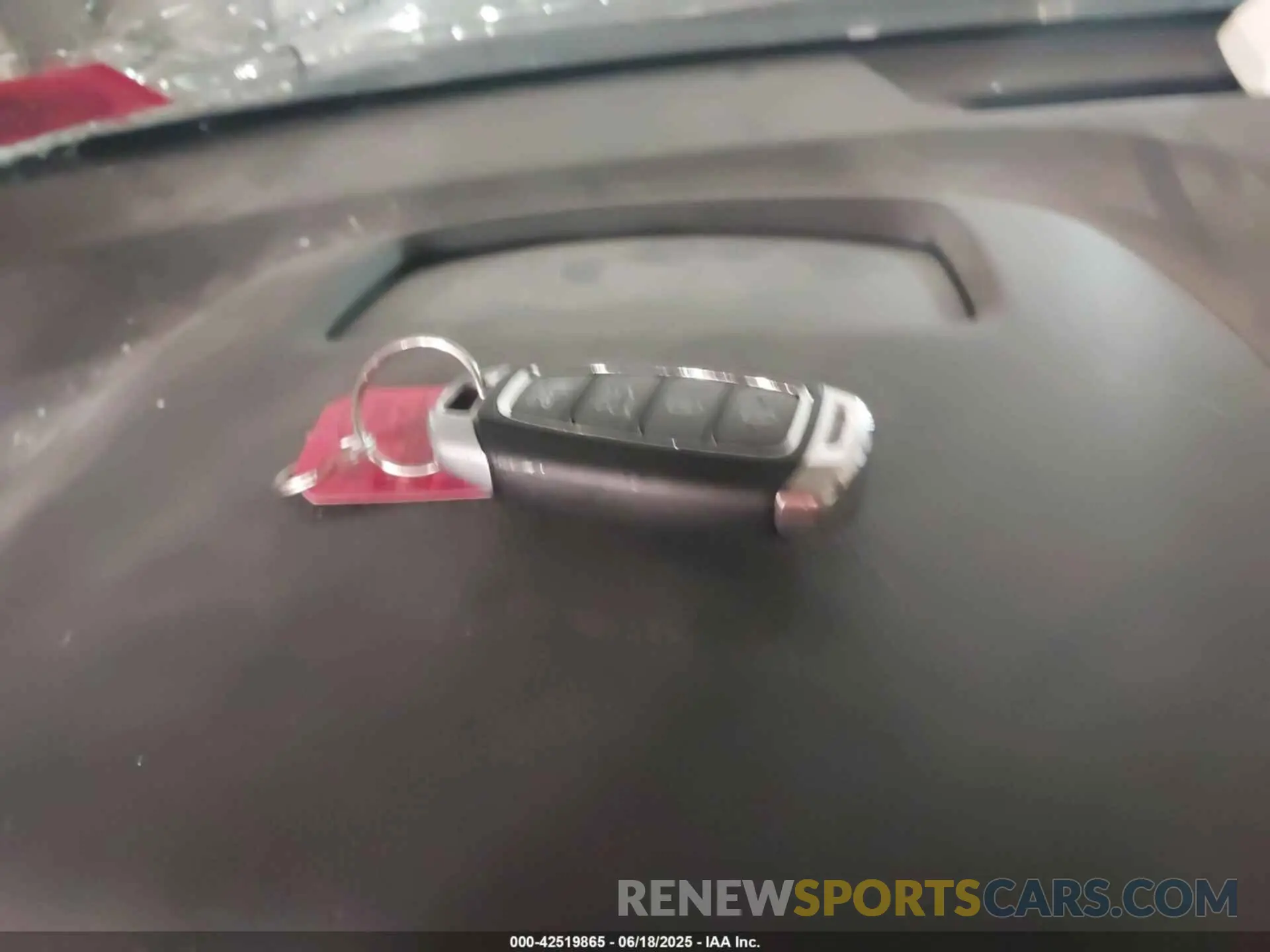 11 Photograph of a damaged car KM8K5CA52LU523986 HYUNDAI KONA 2020