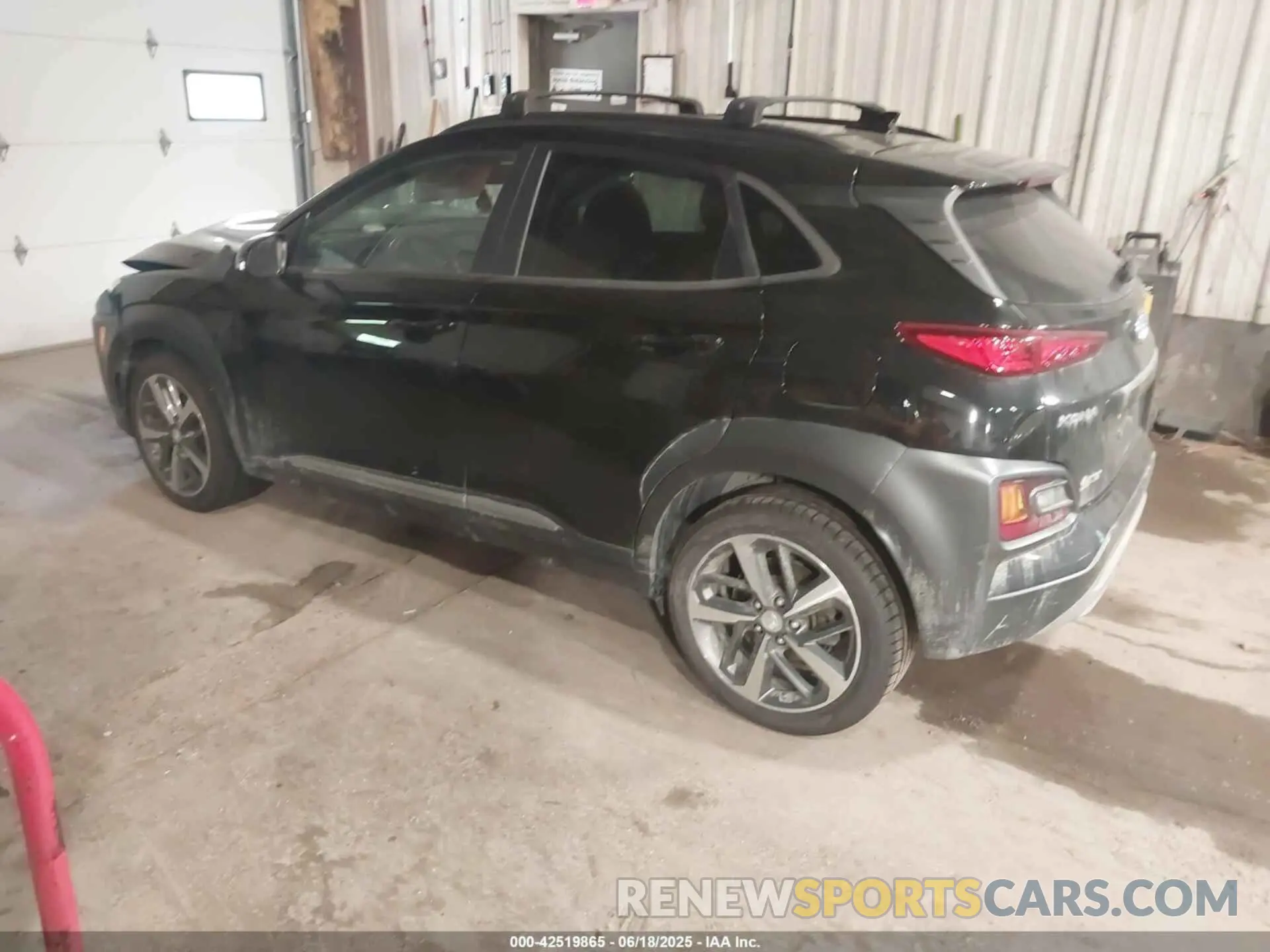 3 Photograph of a damaged car KM8K5CA52LU523986 HYUNDAI KONA 2020