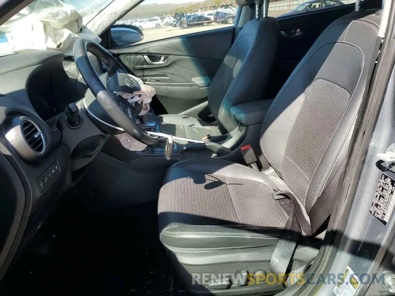 7 Photograph of a damaged car KM8K5CA53LU504251 HYUNDAI KONA 2020