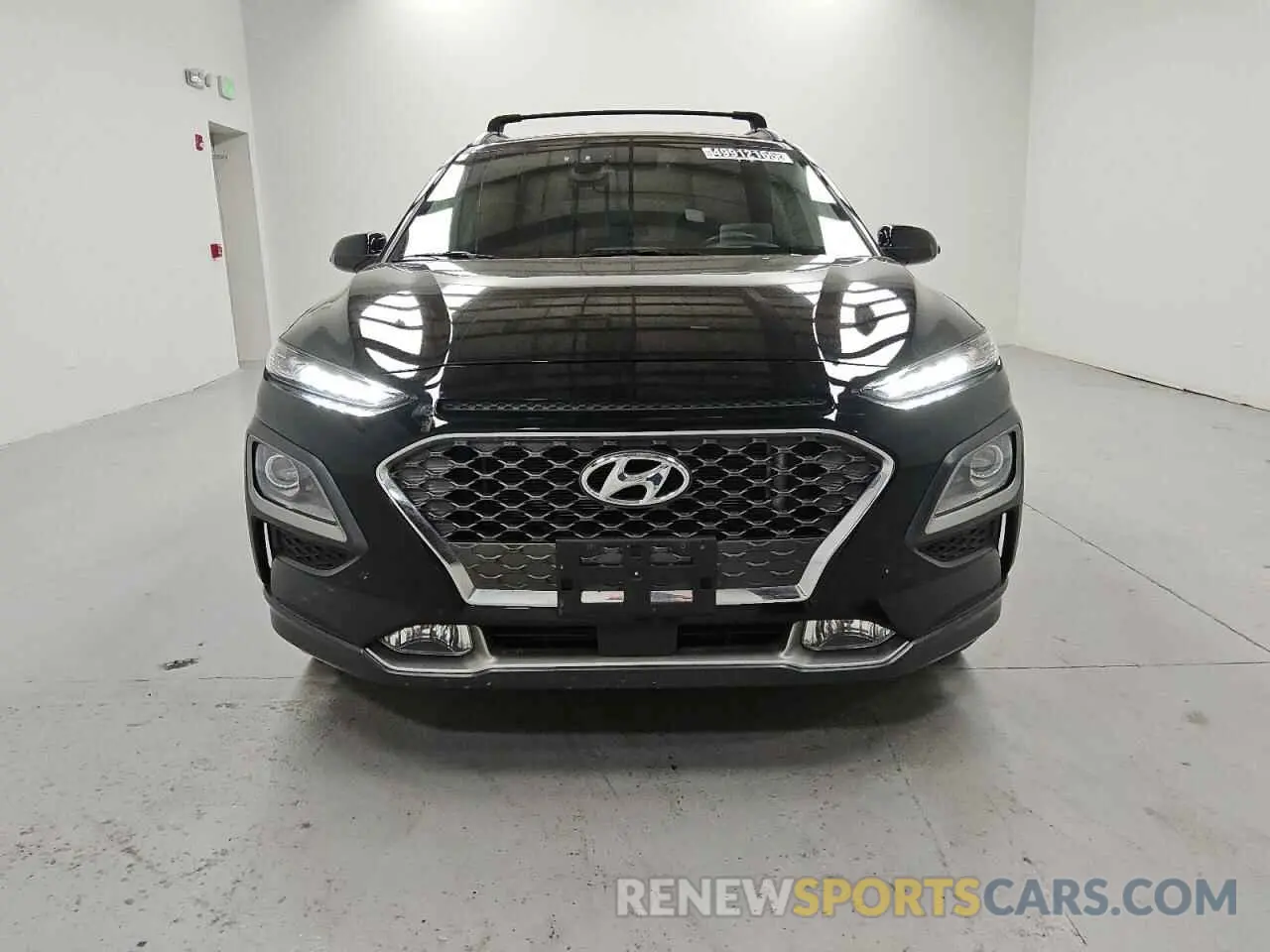 5 Photograph of a damaged car KM8K5CA53LU522829 HYUNDAI KONA 2020