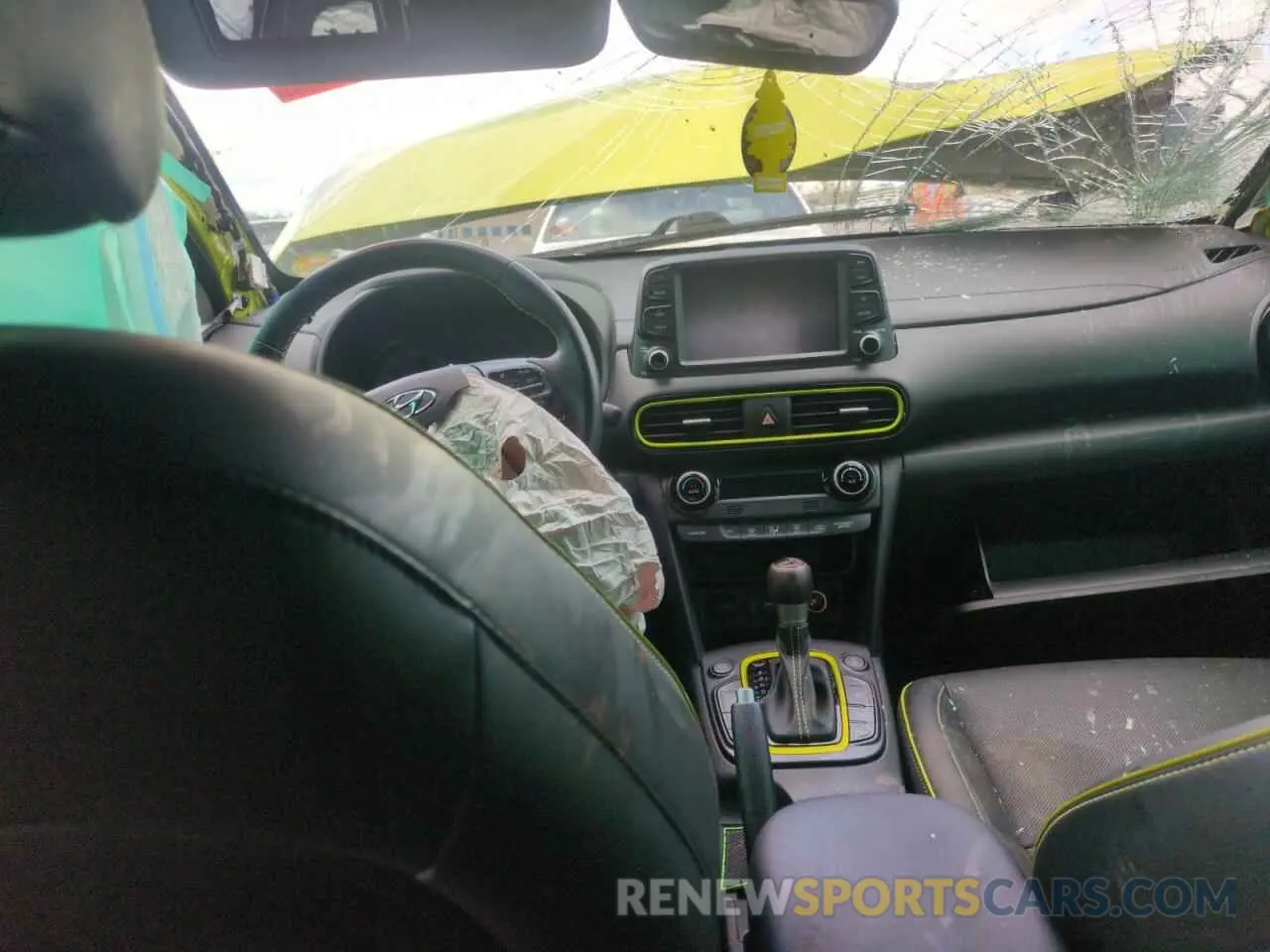 8 Photograph of a damaged car KM8K5CA57LU558653 HYUNDAI KONA 2020