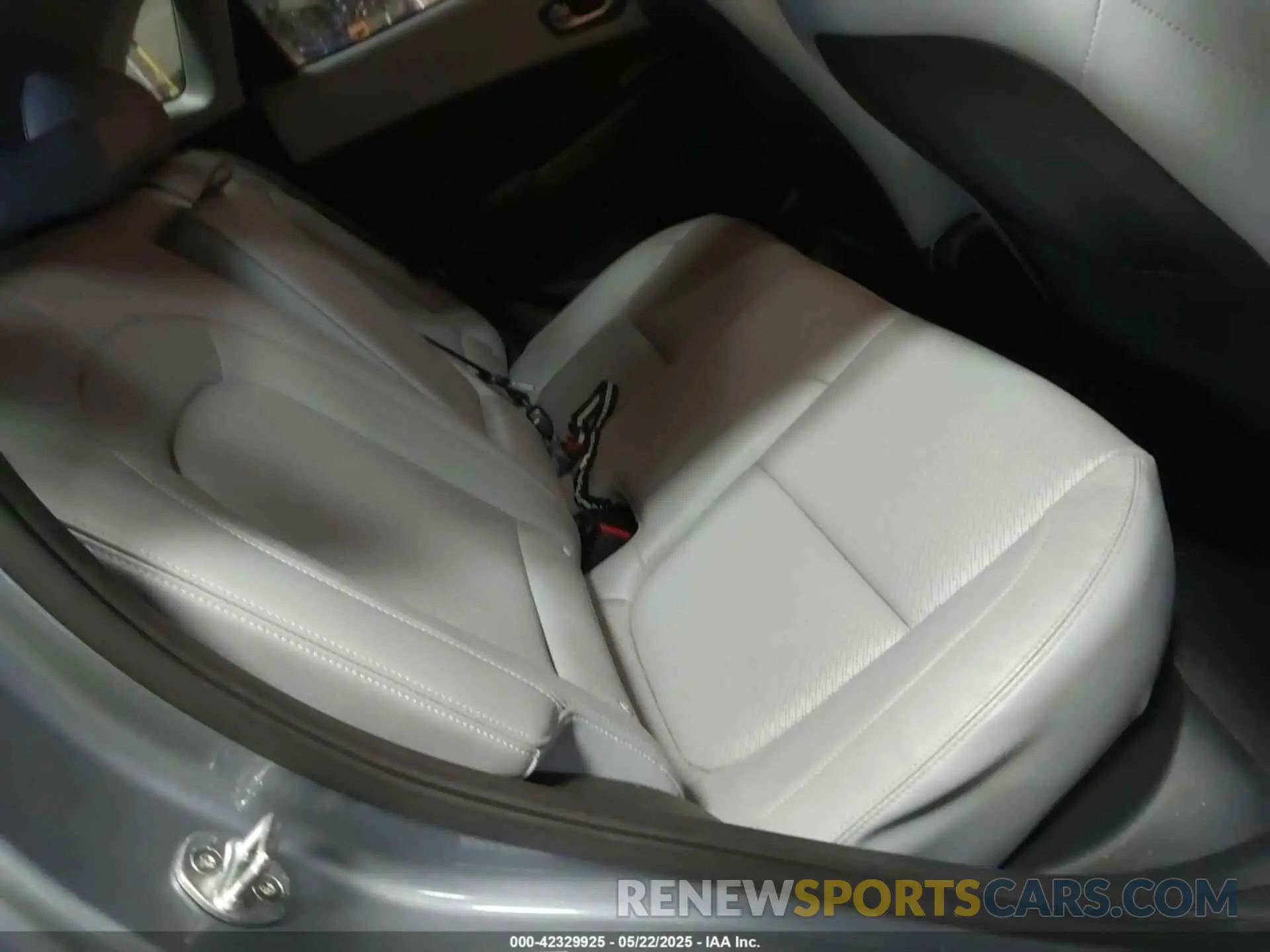 8 Photograph of a damaged car KM8K5CA58LU449845 HYUNDAI KONA 2020