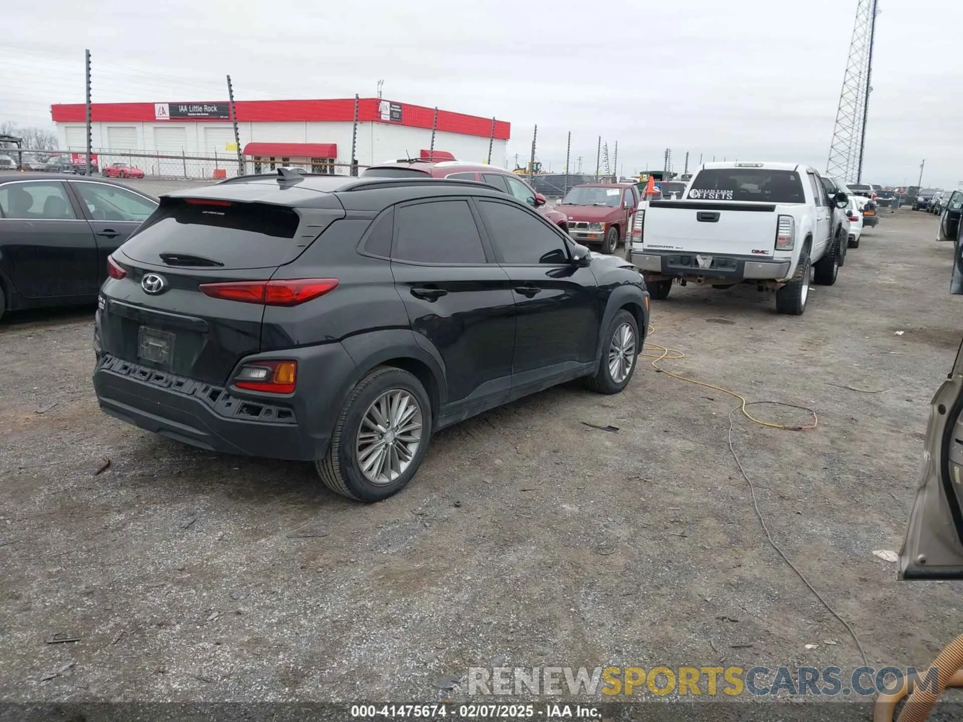 4 Photograph of a damaged car KM8K62AA4LU428995 HYUNDAI KONA 2020