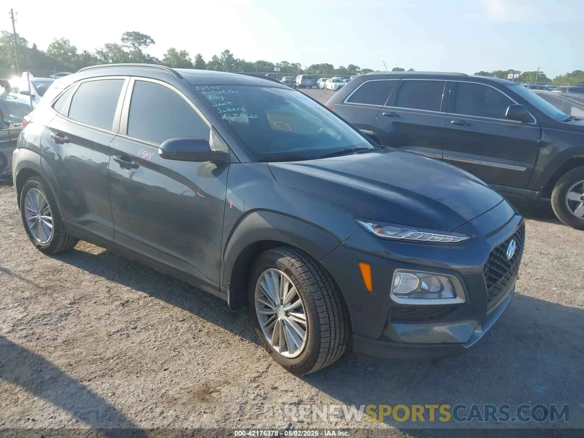 1 Photograph of a damaged car KM8K62AA4LU446610 HYUNDAI KONA 2020