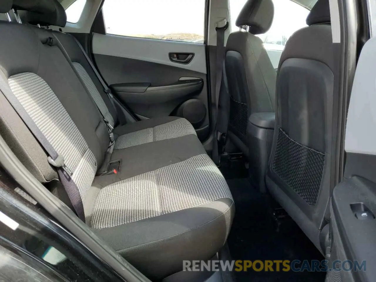 10 Photograph of a damaged car KM8K62AA6LU454966 HYUNDAI KONA 2020
