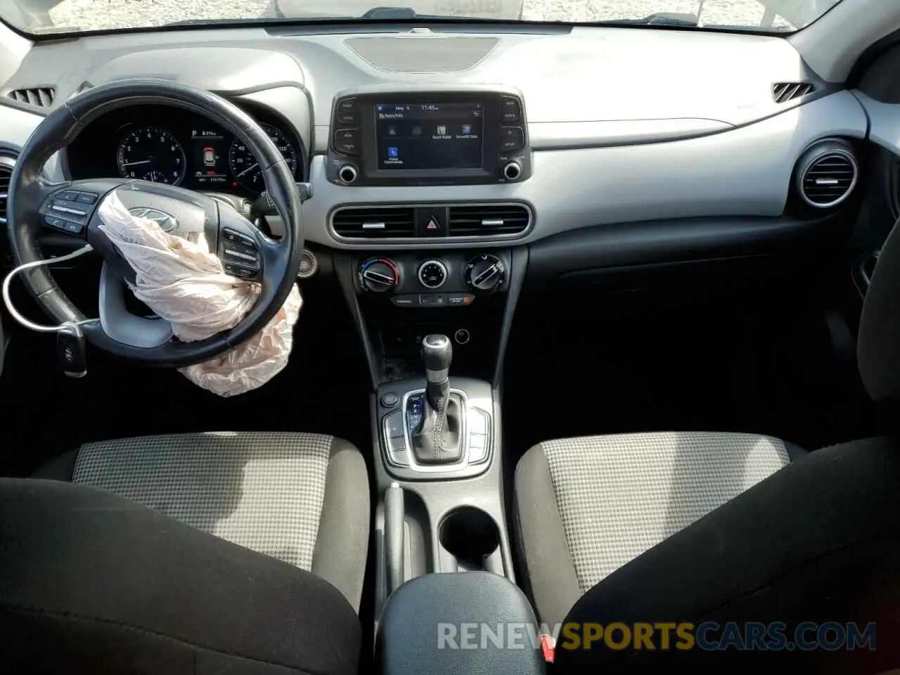 8 Photograph of a damaged car KM8K62AA6LU454966 HYUNDAI KONA 2020