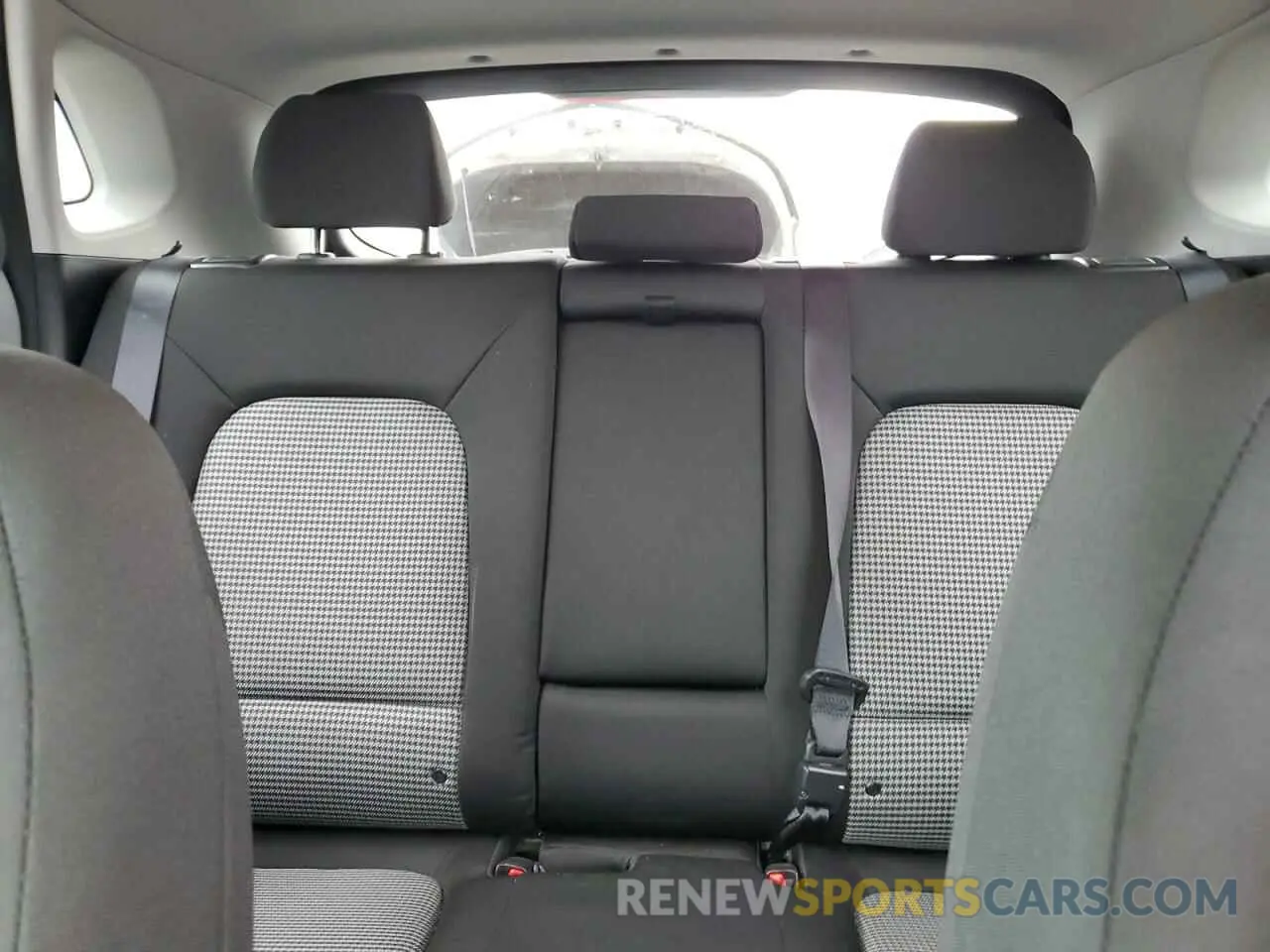 10 Photograph of a damaged car KM8K62AA8LU548203 HYUNDAI KONA 2020