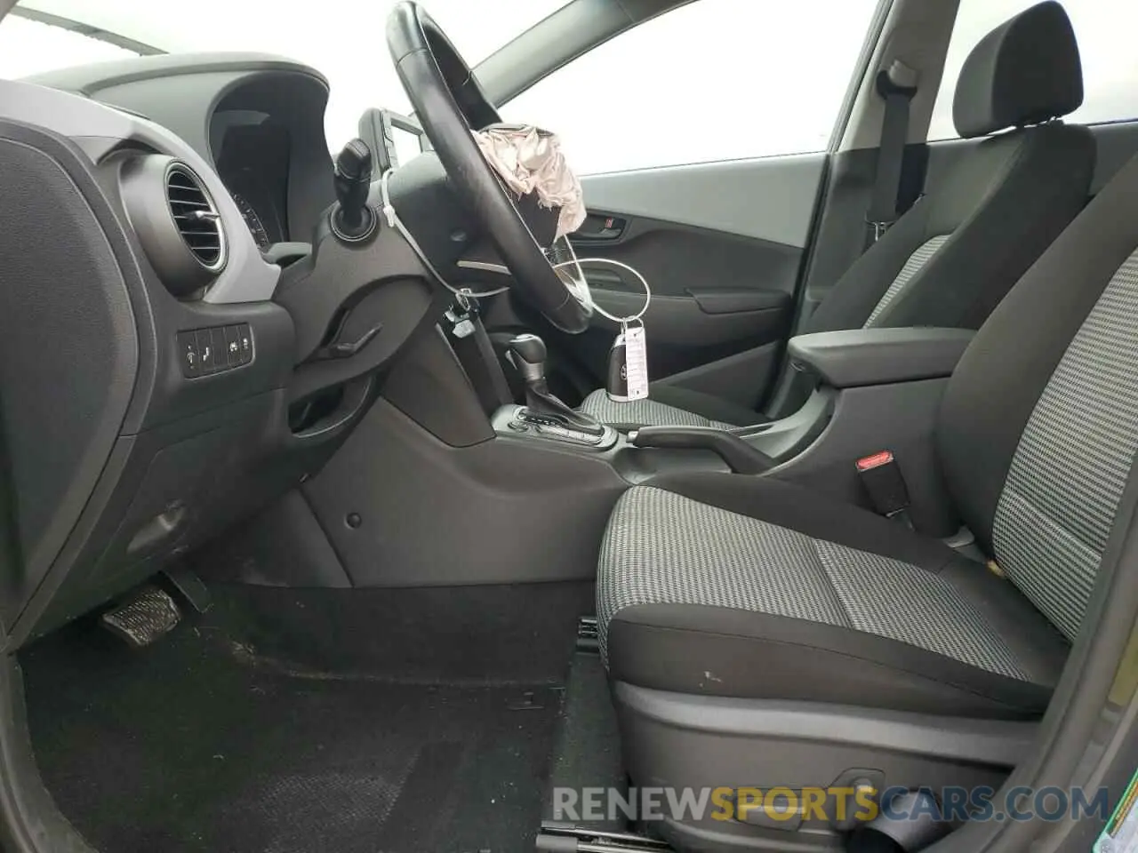 7 Photograph of a damaged car KM8K62AA8LU548203 HYUNDAI KONA 2020