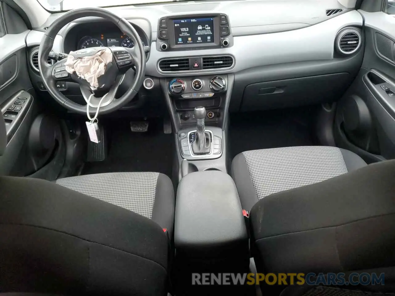8 Photograph of a damaged car KM8K62AA8LU548203 HYUNDAI KONA 2020