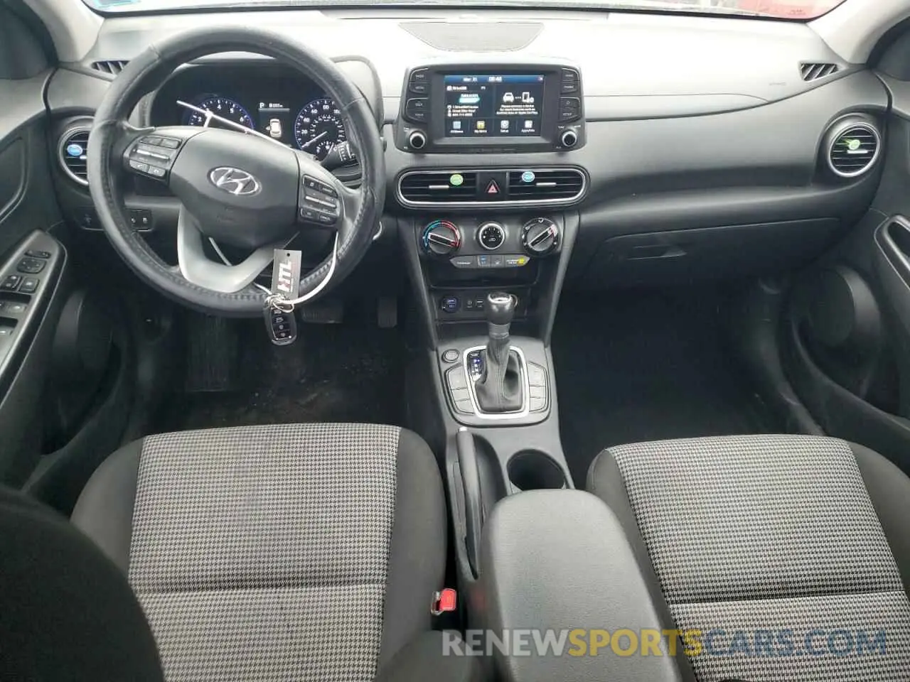 8 Photograph of a damaged car KM8K62AA9LU450572 HYUNDAI KONA 2020