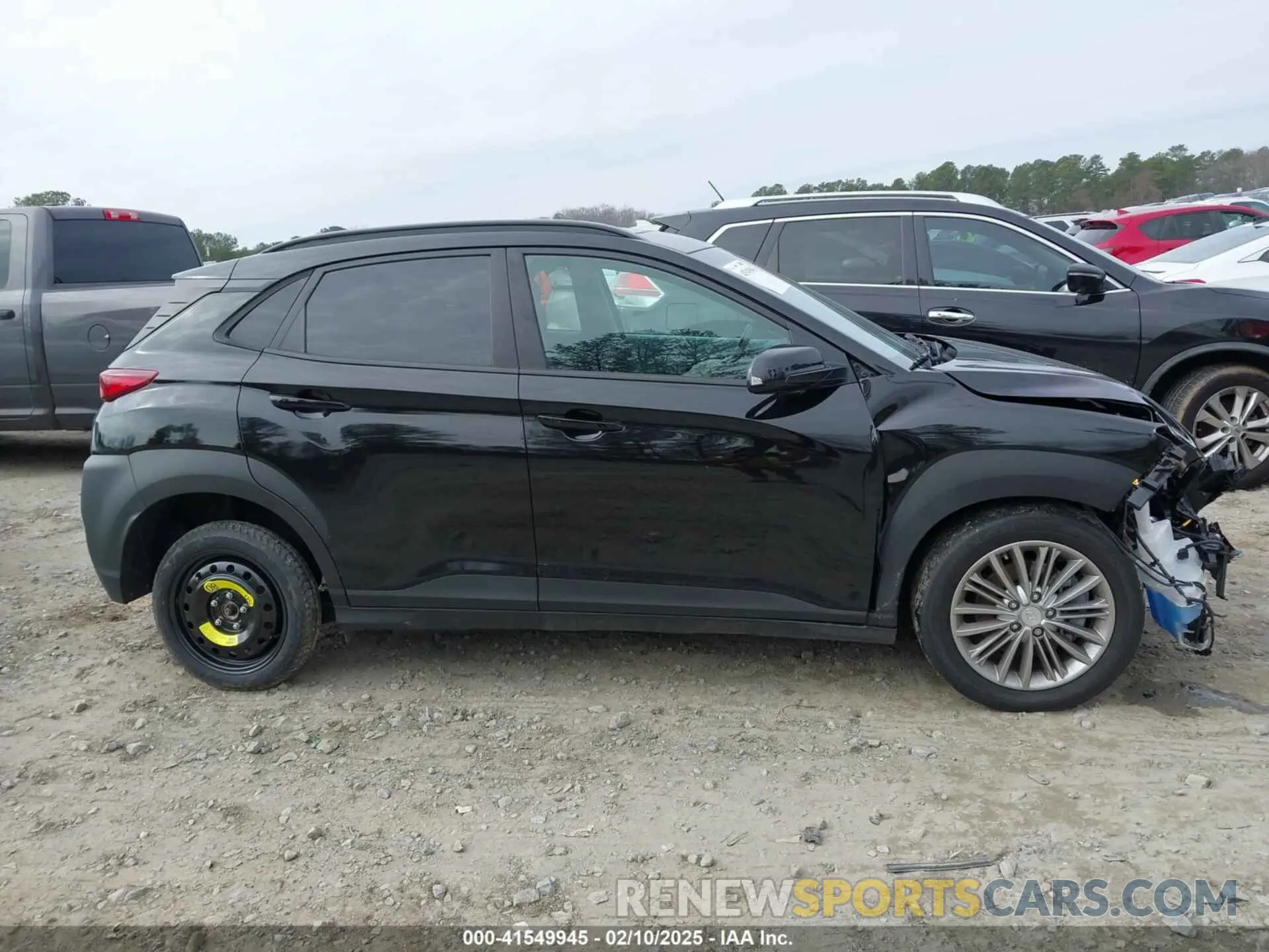13 Photograph of a damaged car KM8K6CAA0LU512429 HYUNDAI KONA 2020
