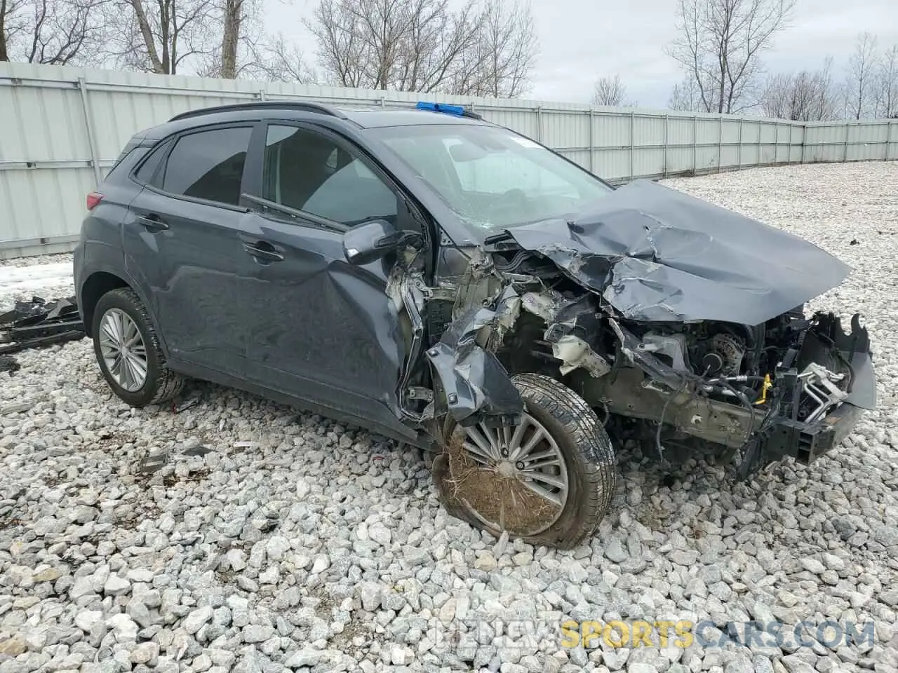 4 Photograph of a damaged car KM8K6CAA2LU546887 HYUNDAI KONA 2020